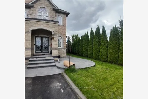 28 Lavellee Crescent