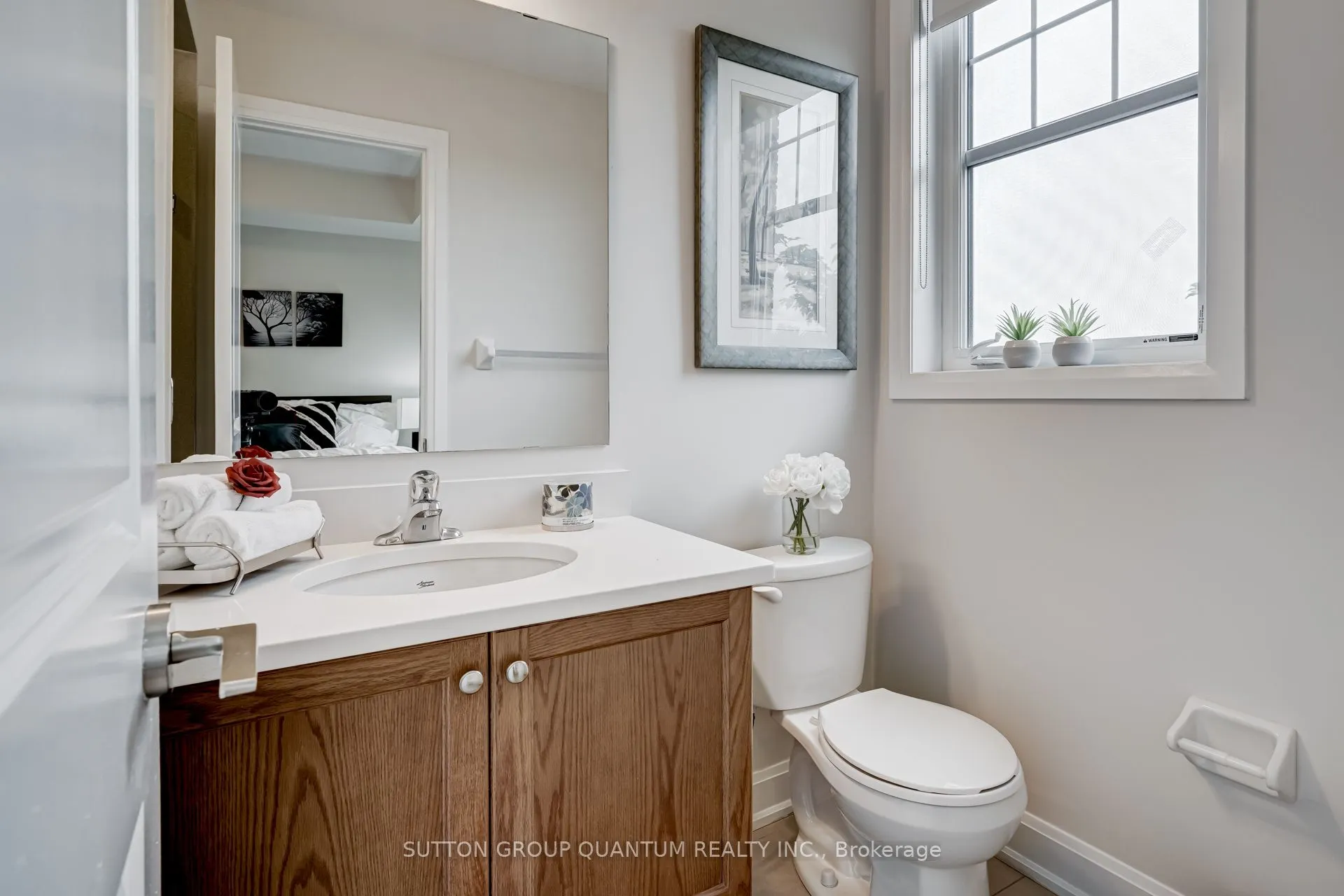 275 Roxton Road, #201