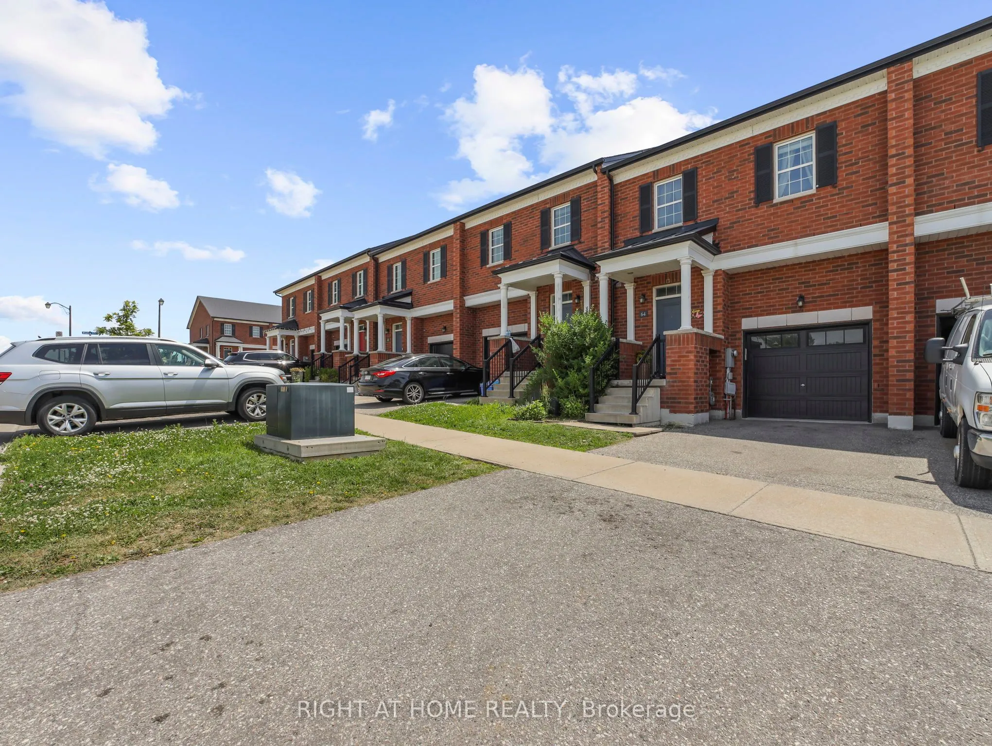 64 Mclaughlin Avenue