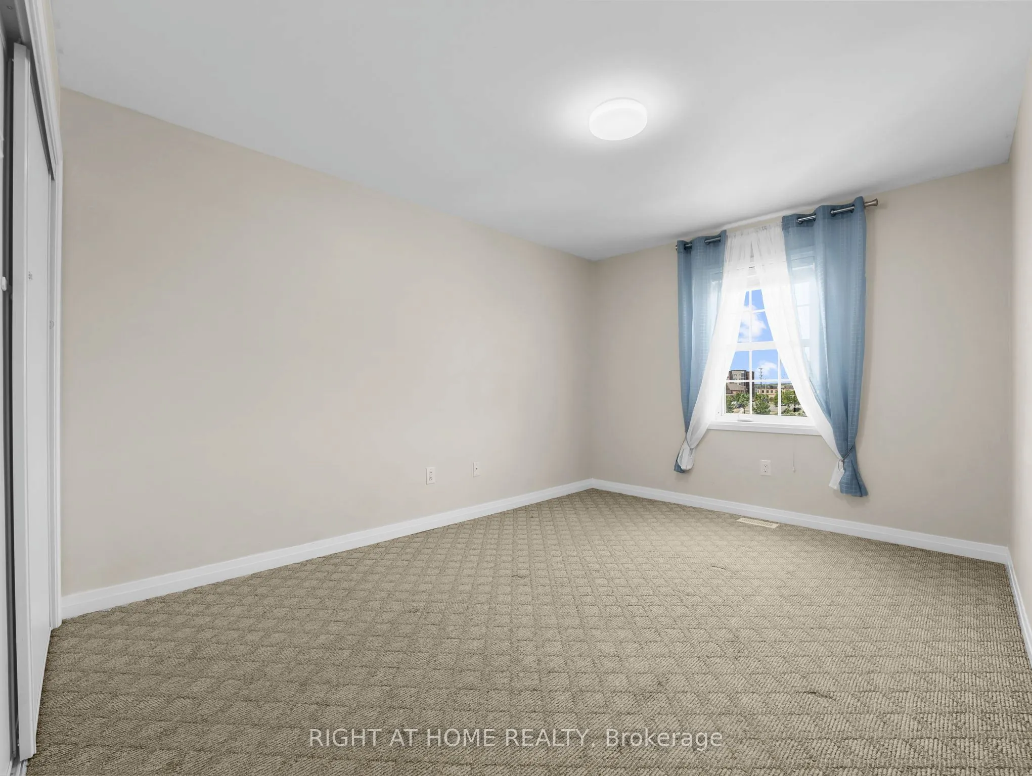 64 Mclaughlin Avenue
