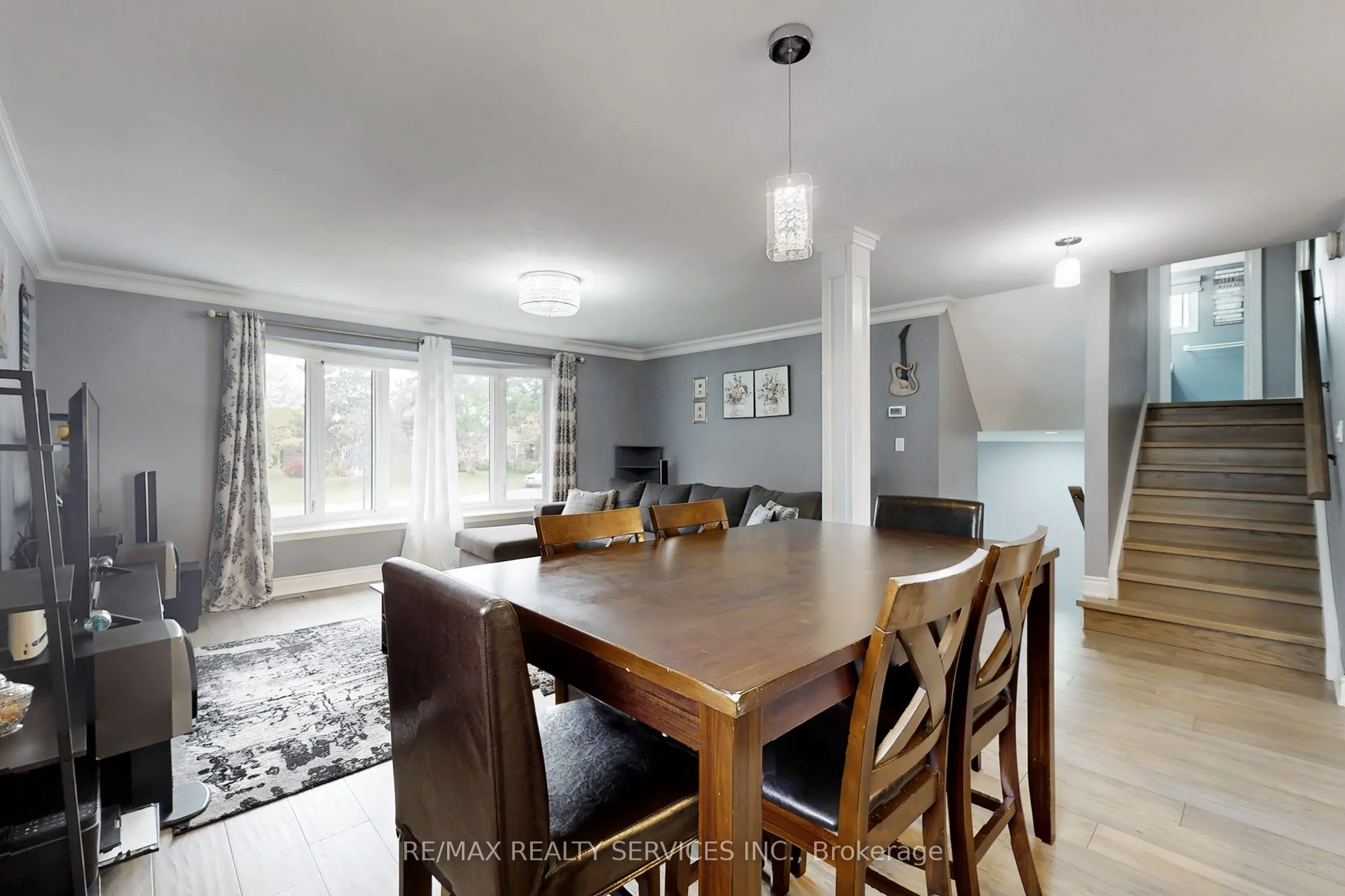 53 Geneva Crescent