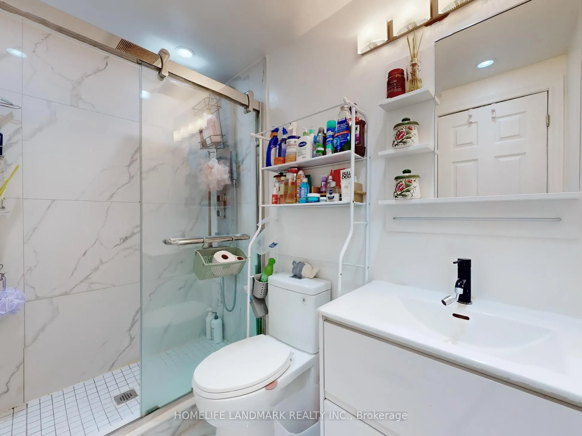 3175 Kirwin Avenue, #138