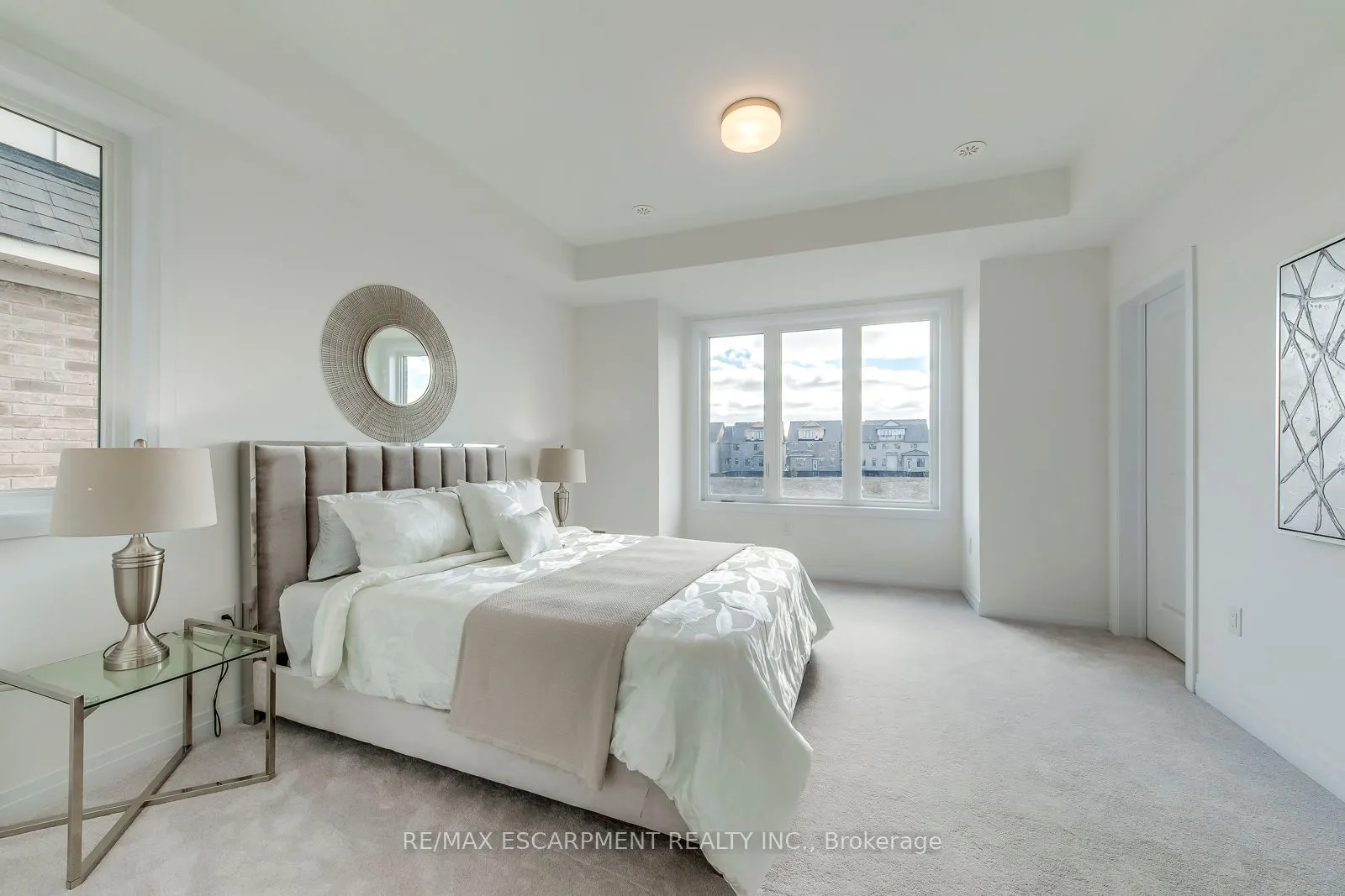 3262 Crystal Drive