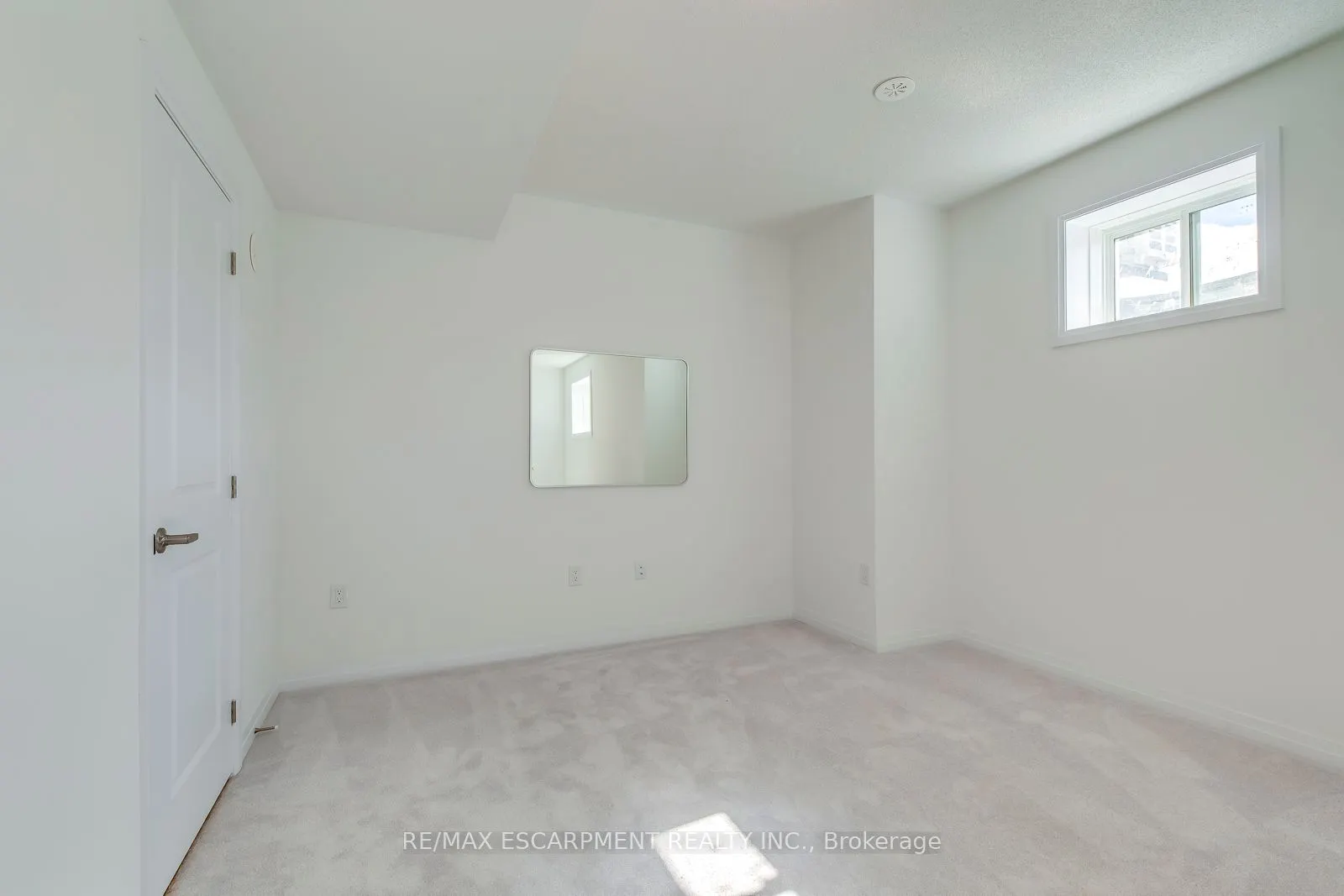 3262 Crystal Drive