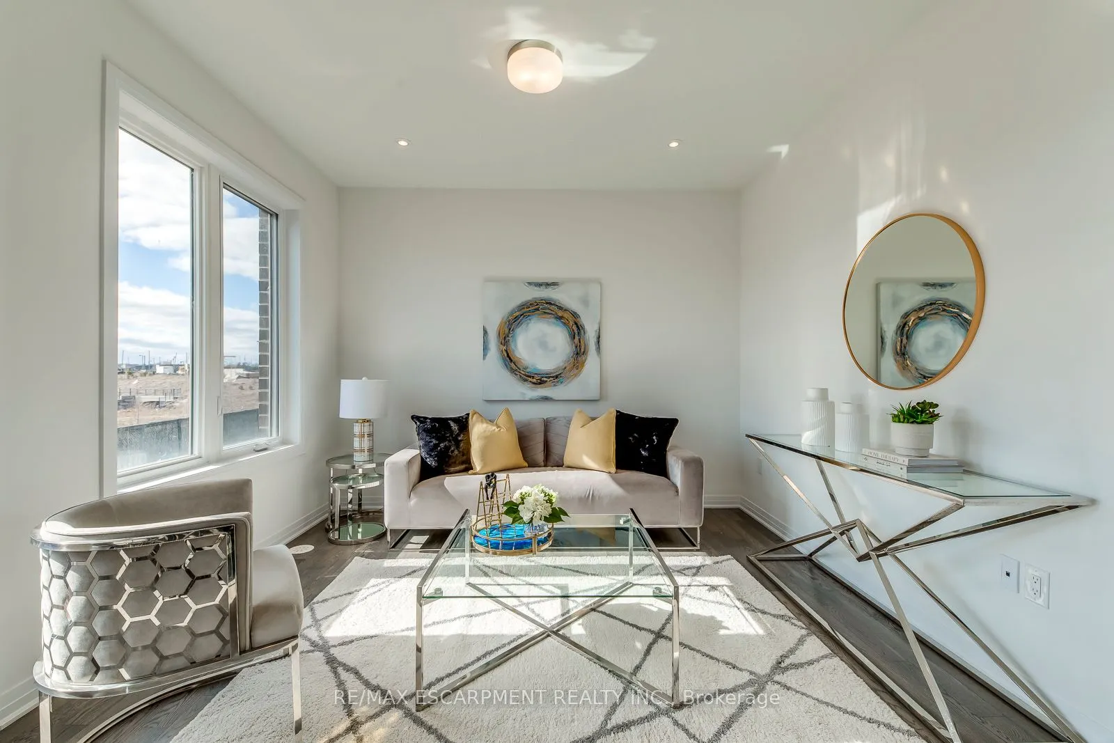 3262 Crystal Drive