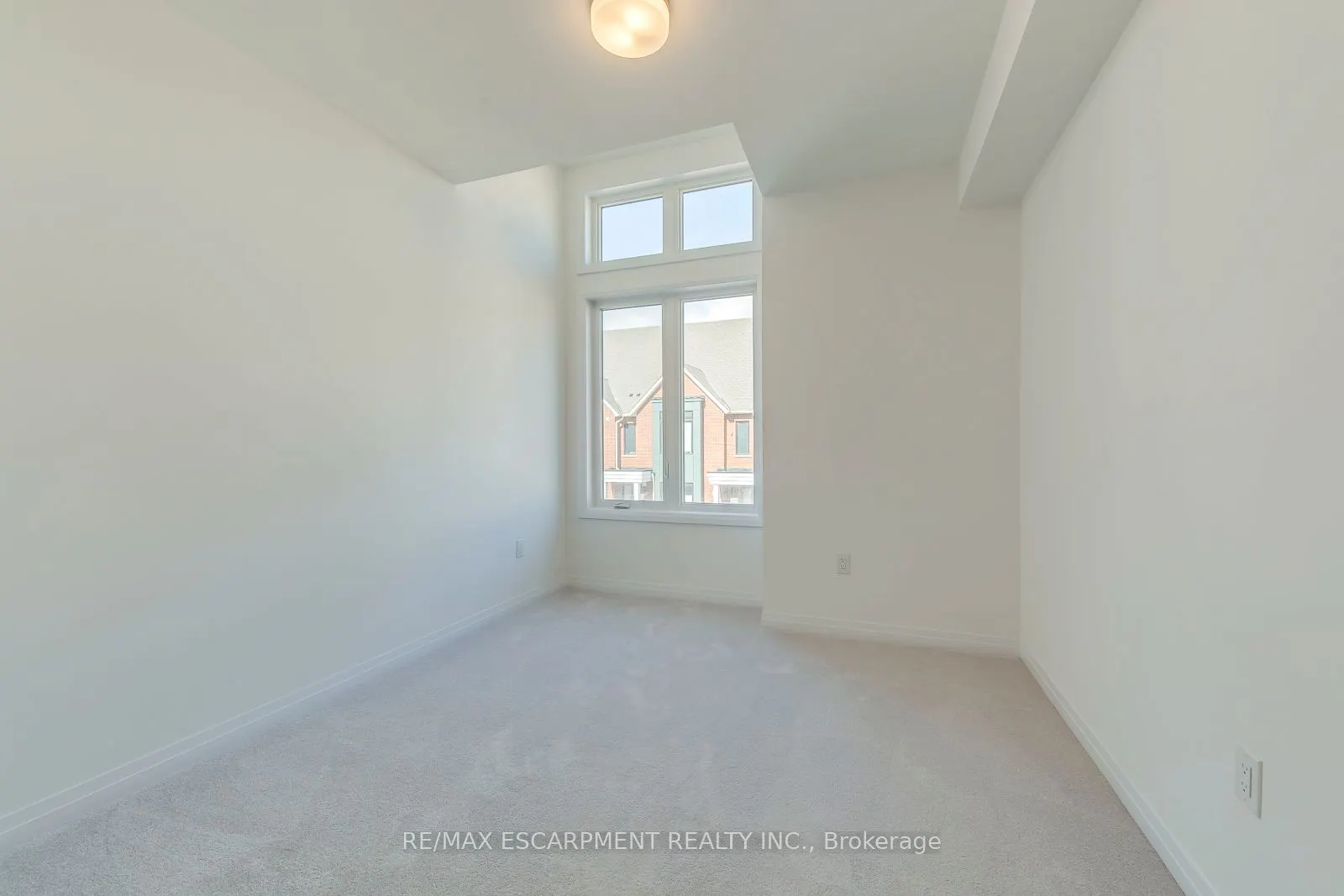 3262 Crystal Drive