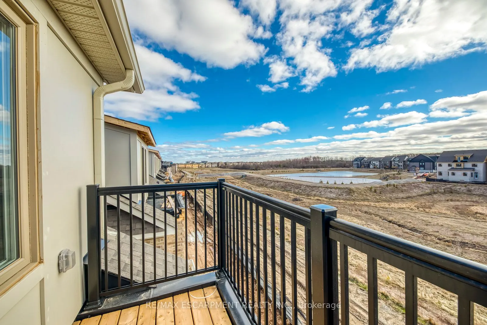 3262 Crystal Drive