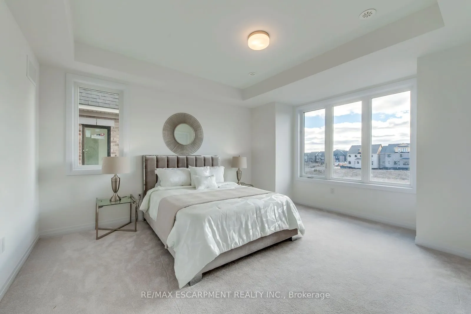 3262 Crystal Drive