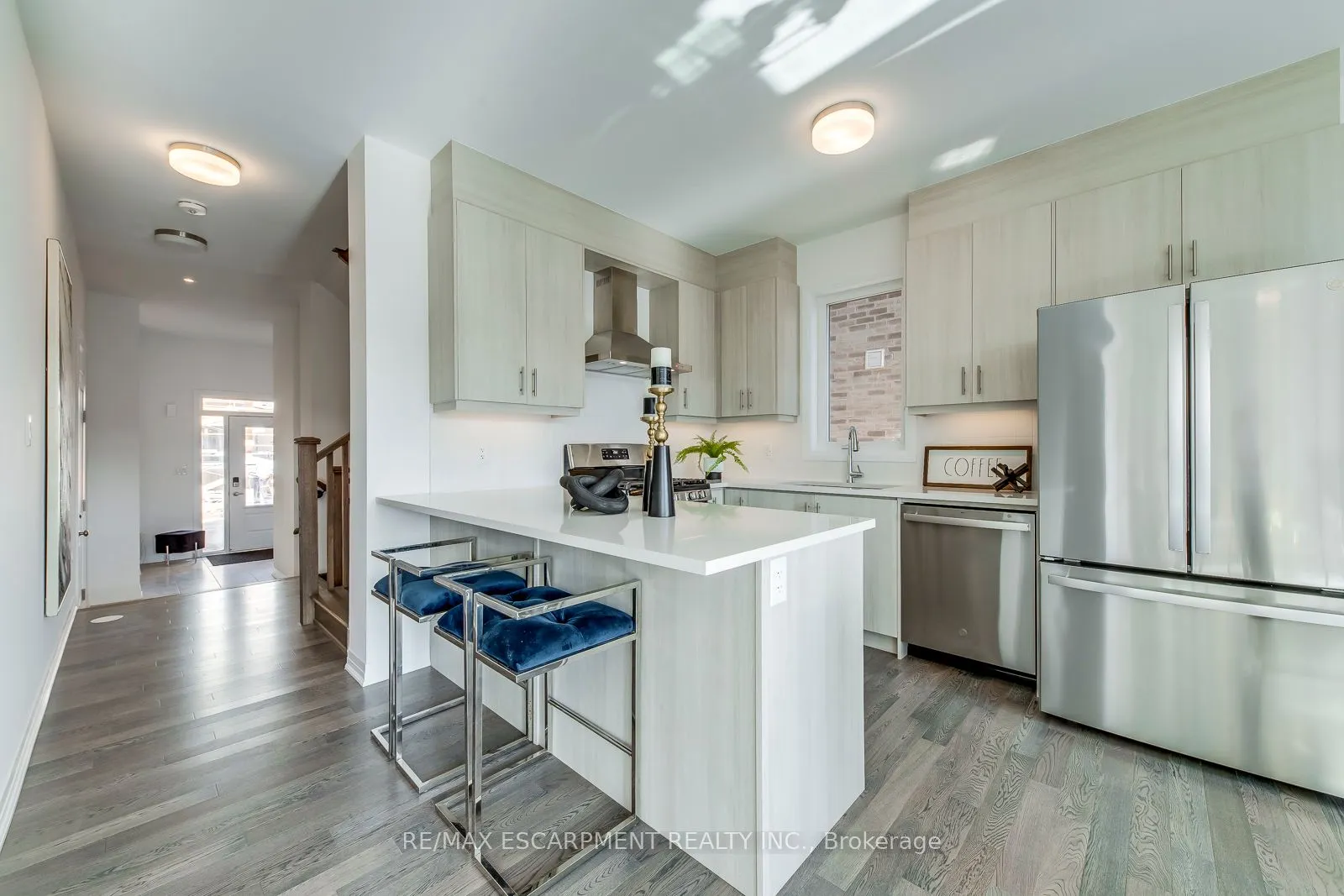 3262 Crystal Drive