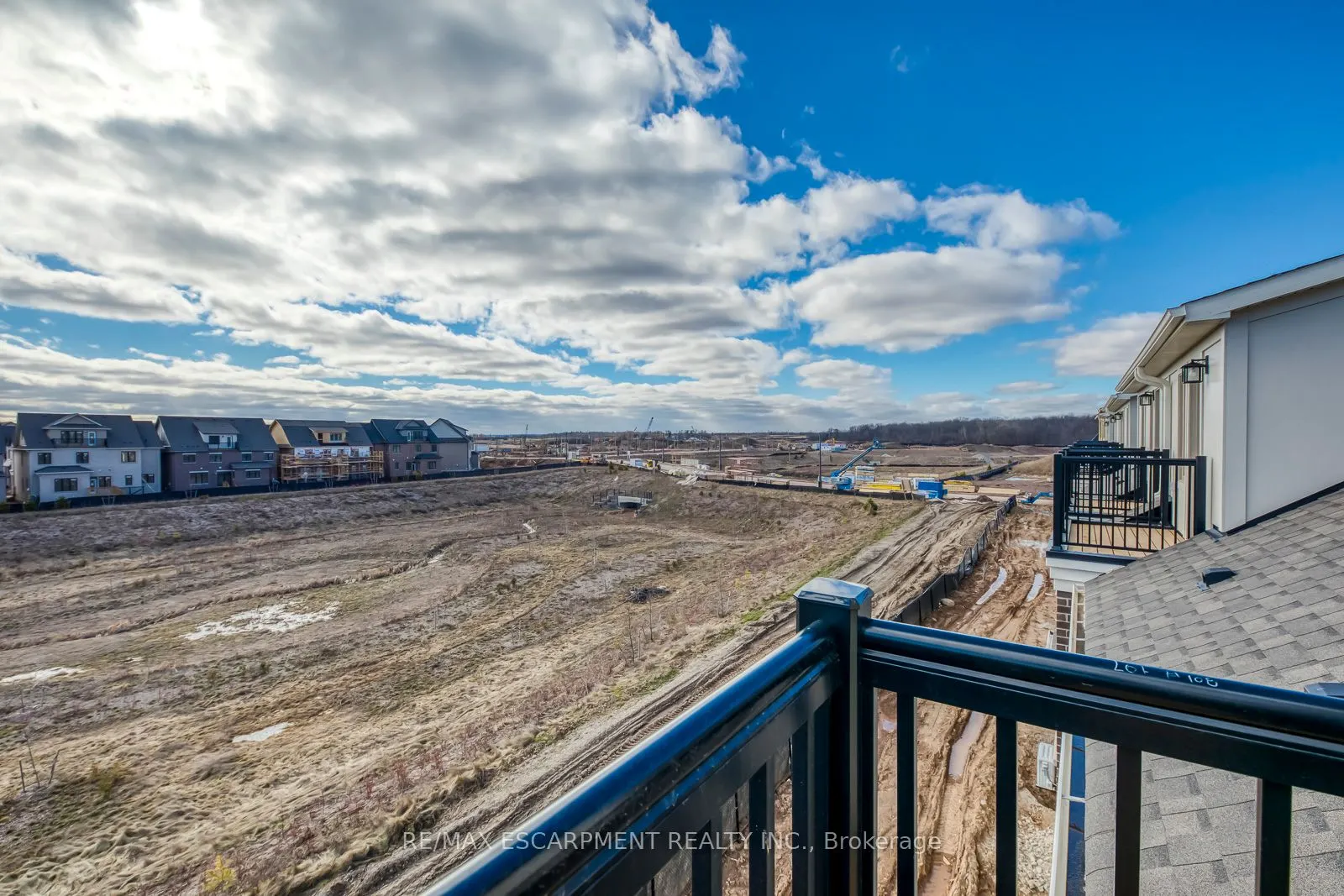 3262 Crystal Drive