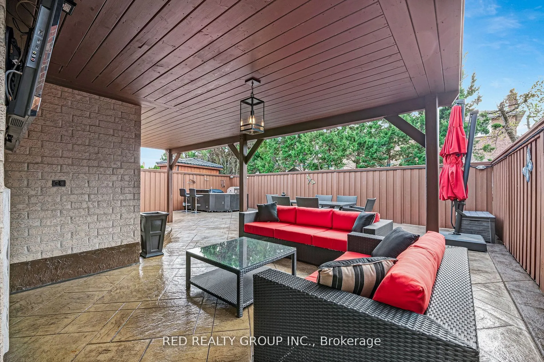 4735 Apple Blossom Circle