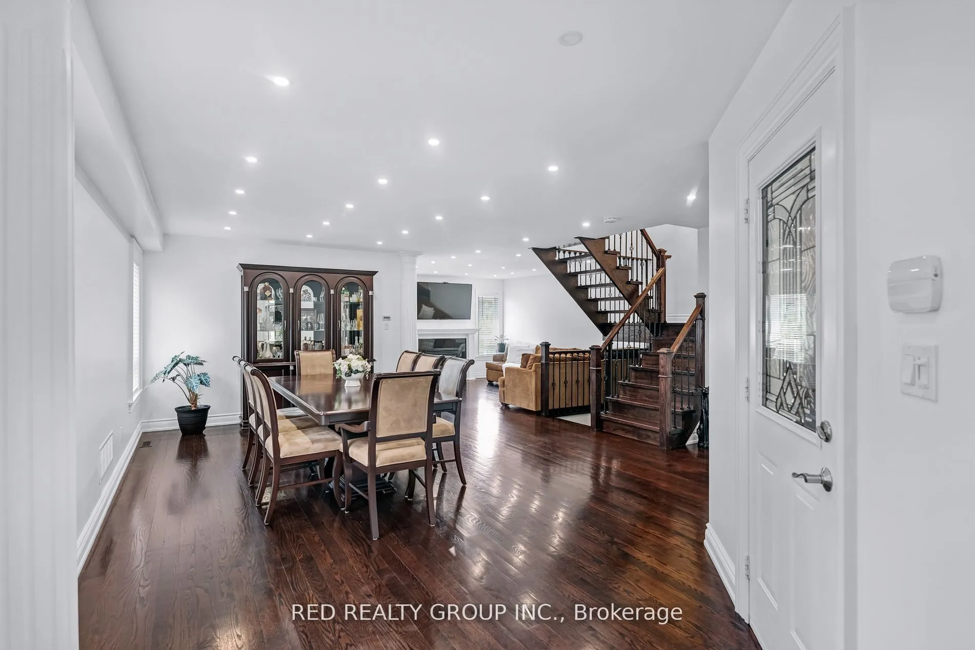 4735 Apple Blossom Circle