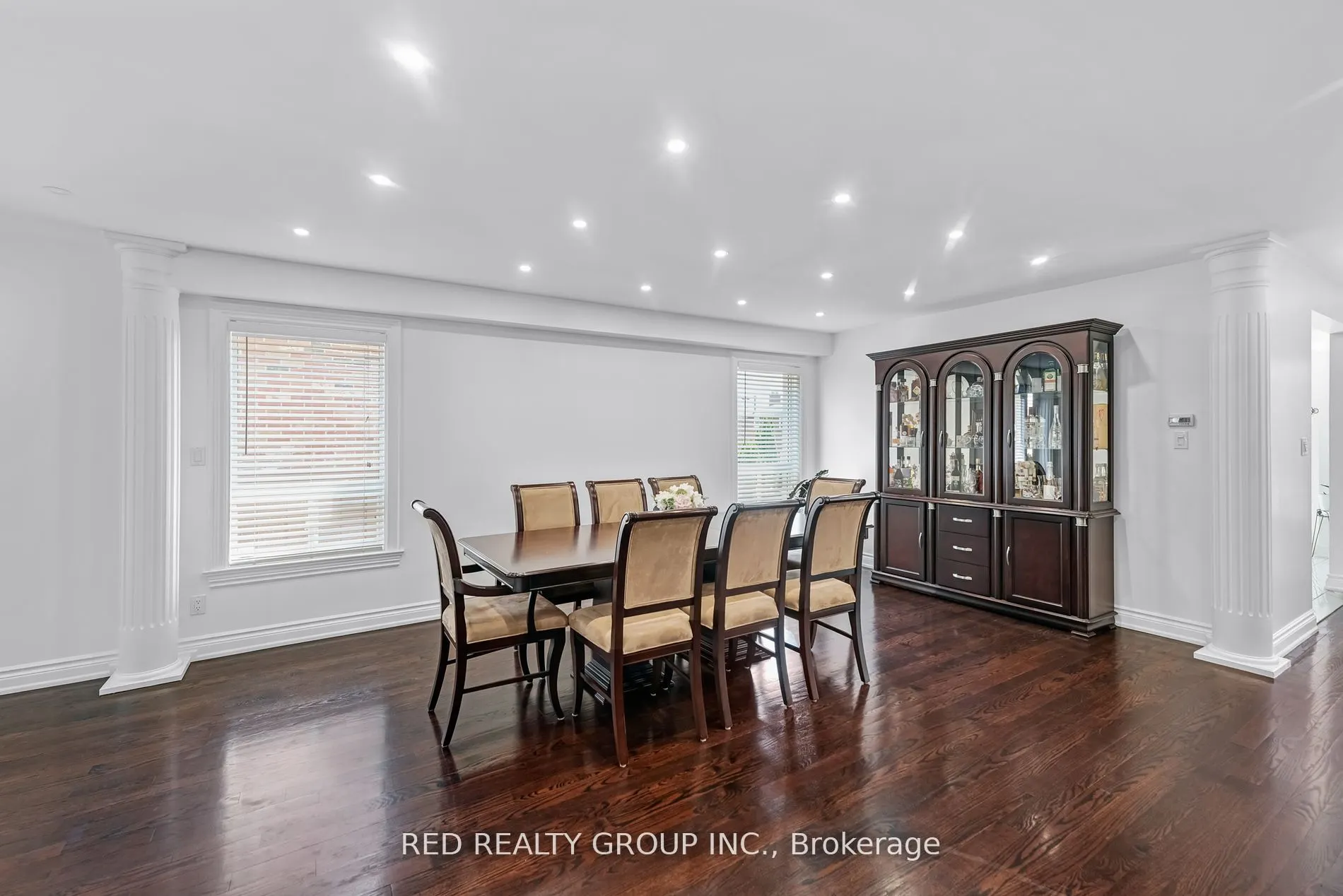 4735 Apple Blossom Circle