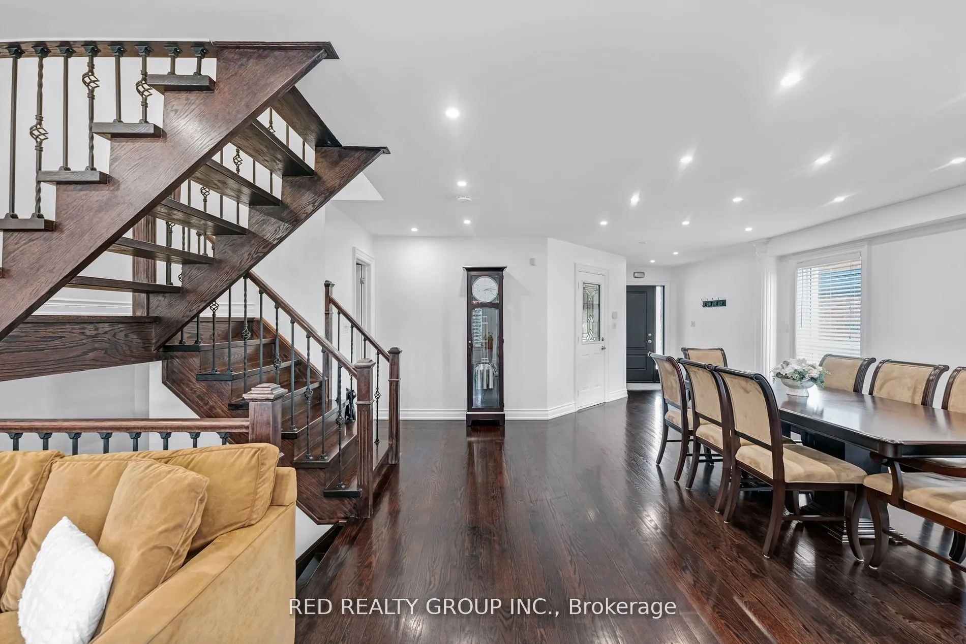 4735 Apple Blossom Circle