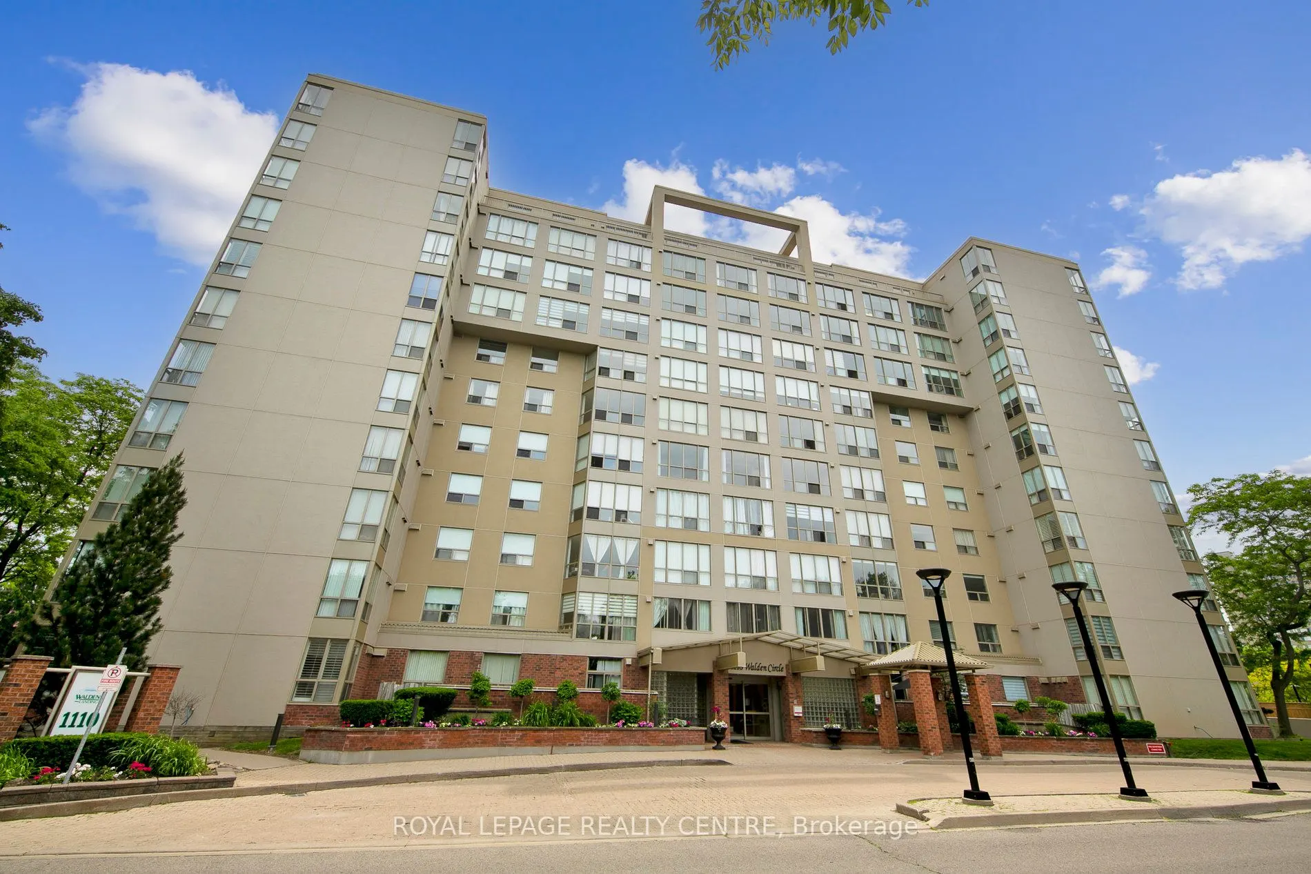 1110 Walden Circle, #807
