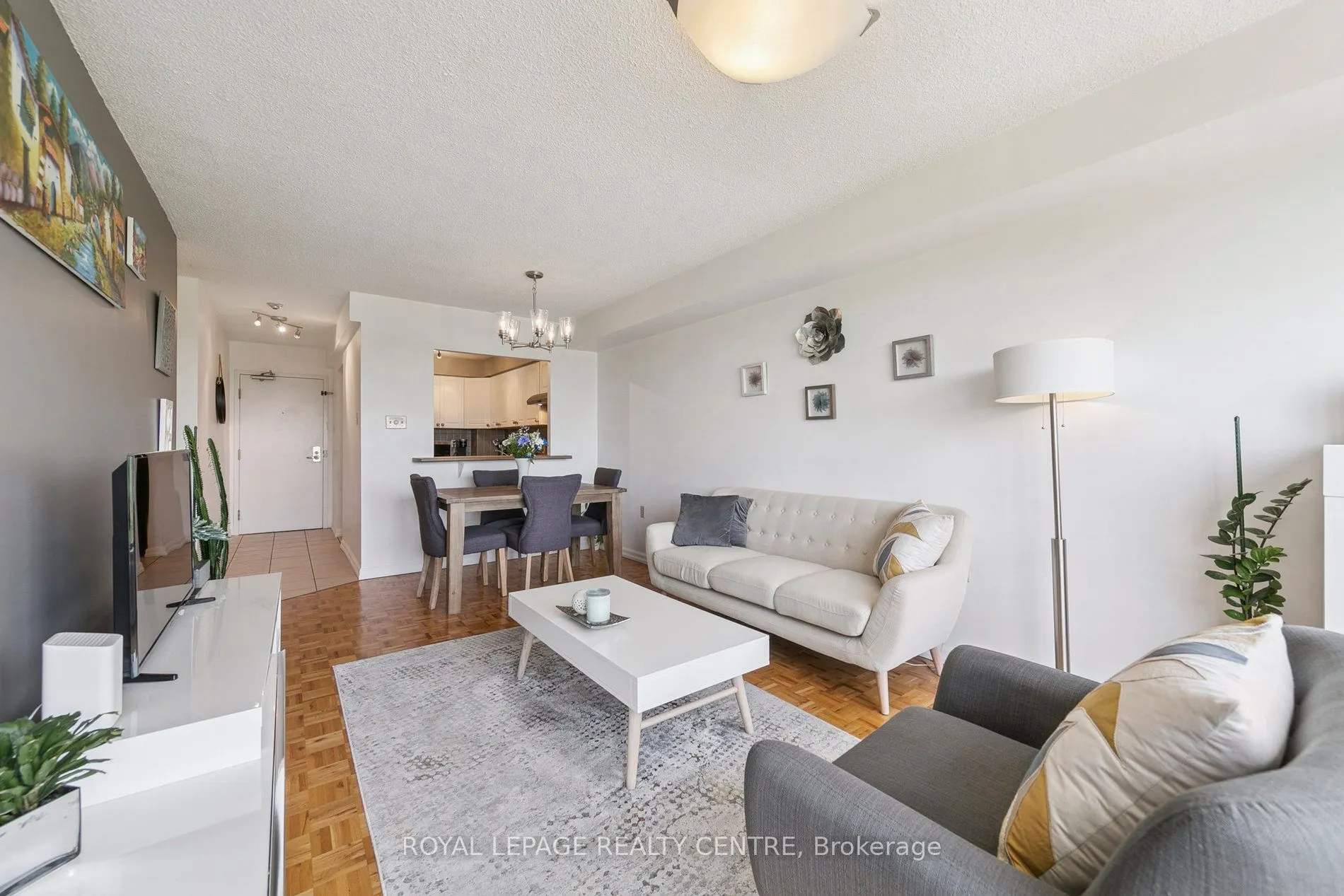 1110 Walden Circle, #807