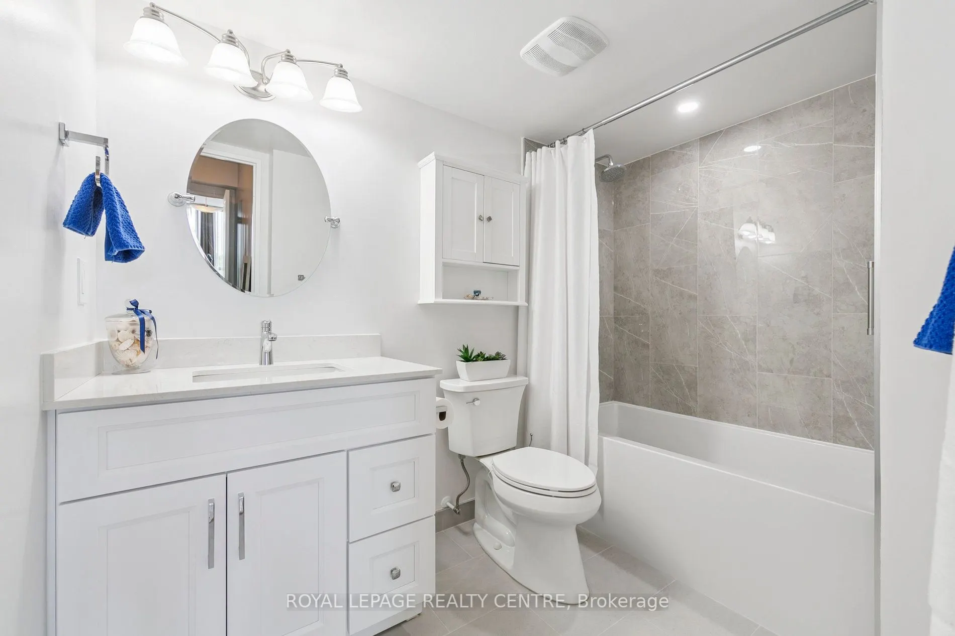 1110 Walden Circle, #807