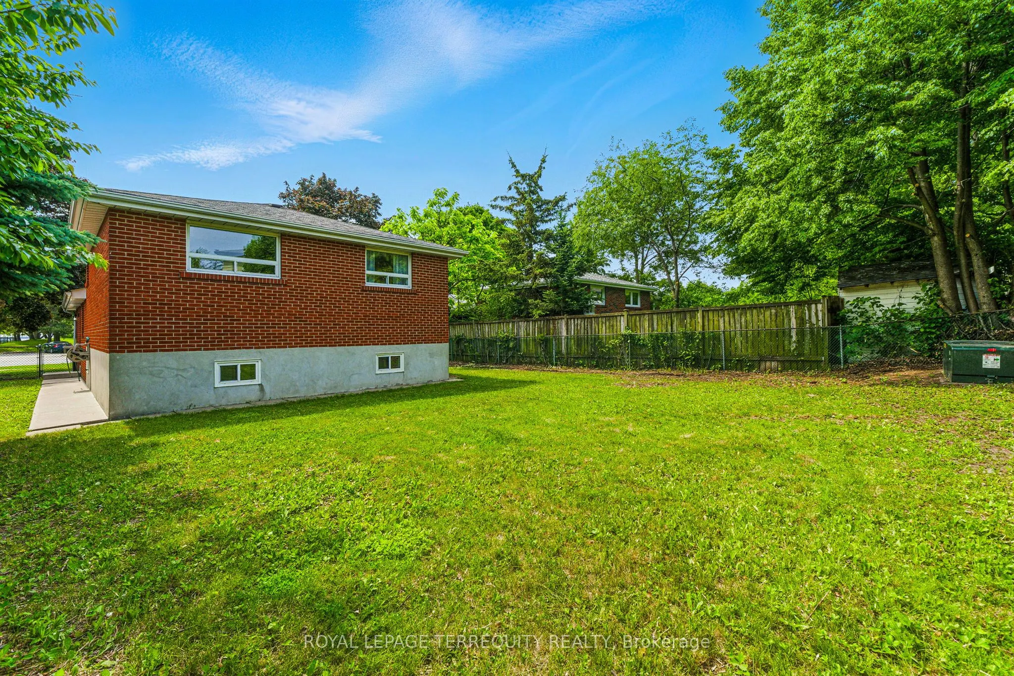 2495 Bromsgrove Road