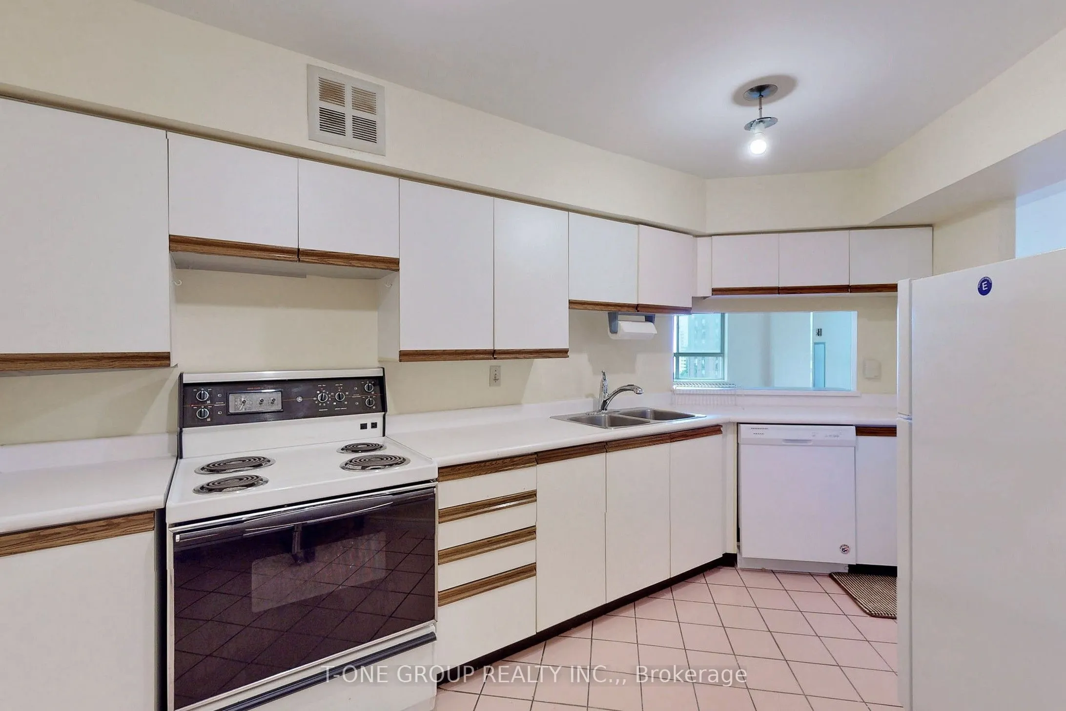 1485 Lakeshore Road E #1117