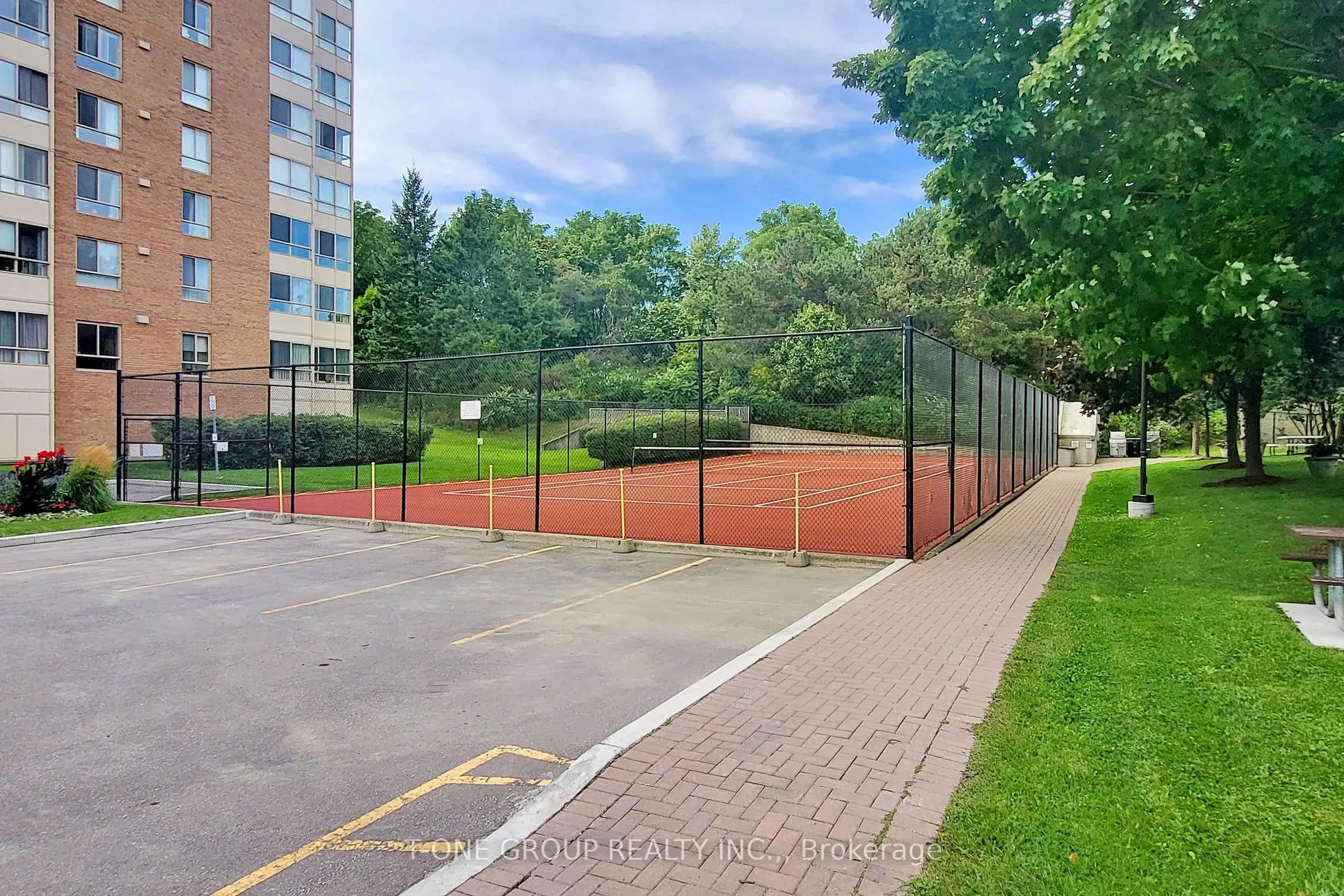 1485 Lakeshore Road E #1117