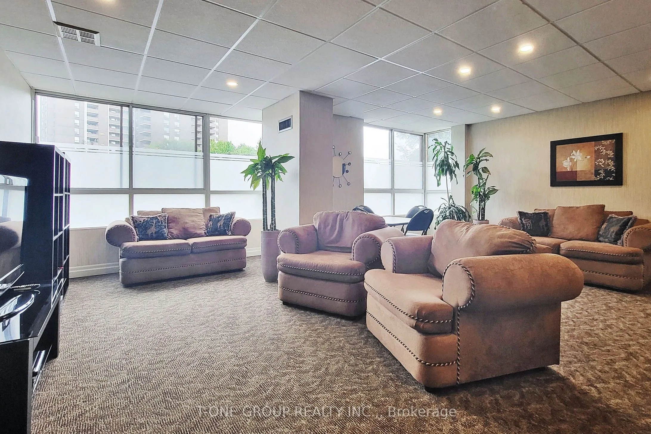 1485 Lakeshore Road E #1117