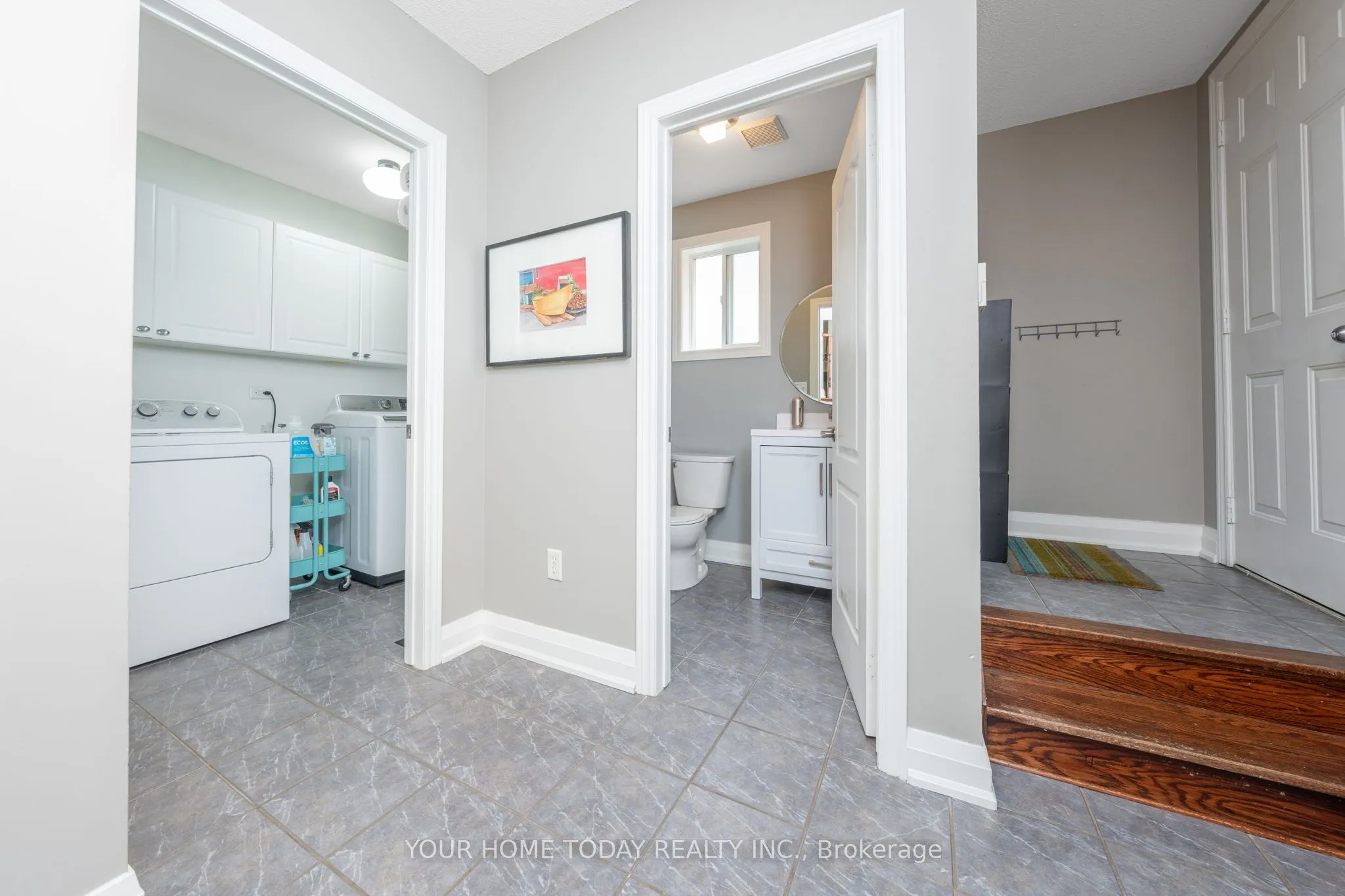 6 Stonebrook Crescent