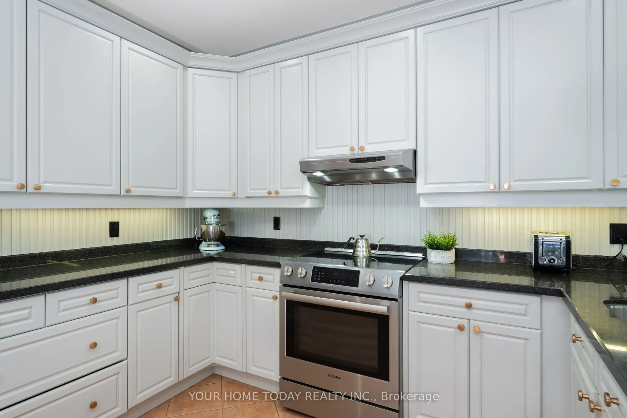 6 Stonebrook Crescent