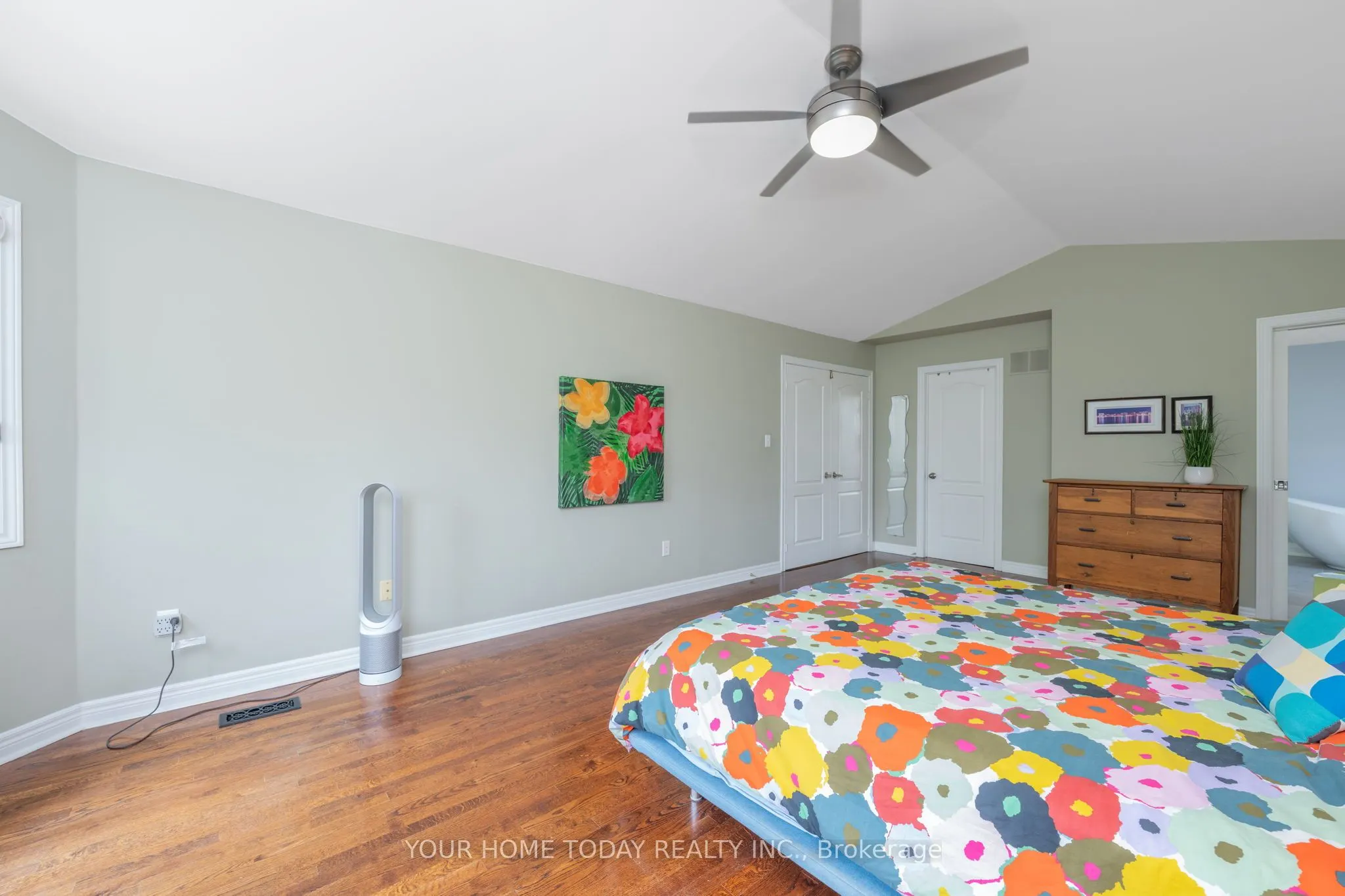 6 Stonebrook Crescent