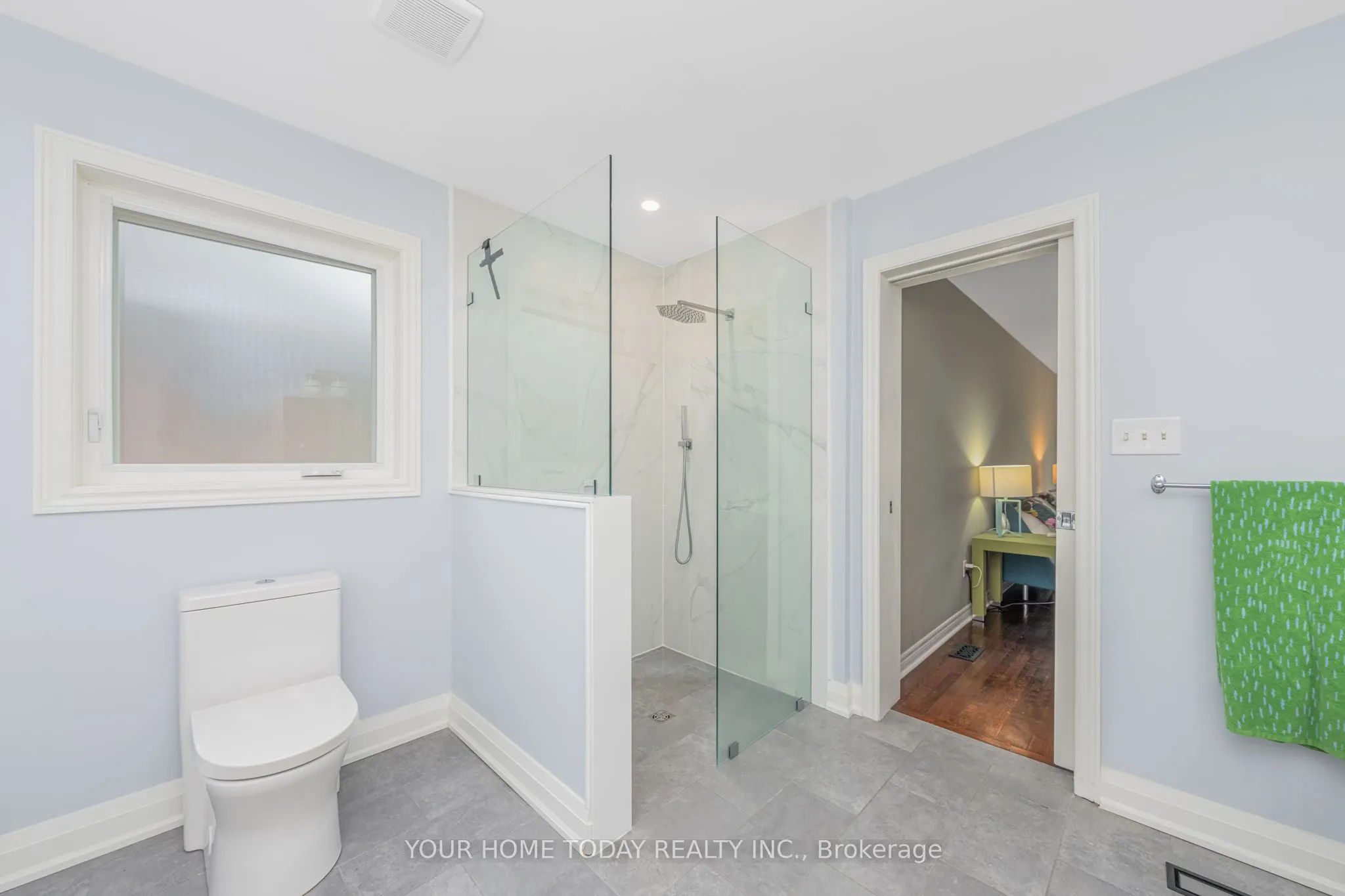 6 Stonebrook Crescent