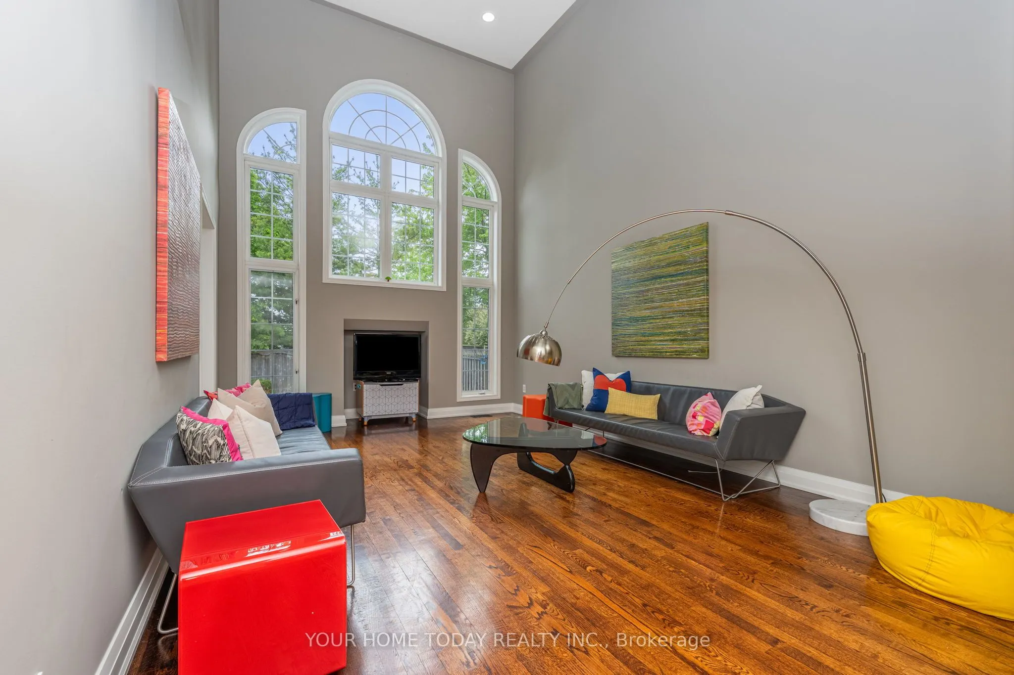 6 Stonebrook Crescent