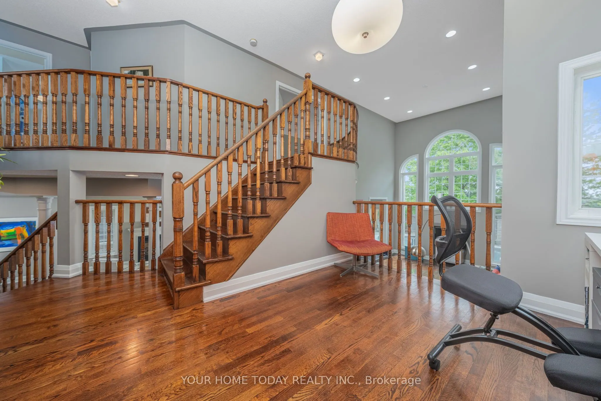 6 Stonebrook Crescent