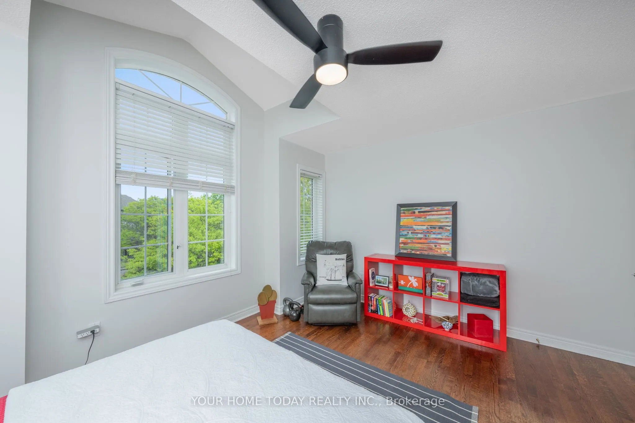 6 Stonebrook Crescent