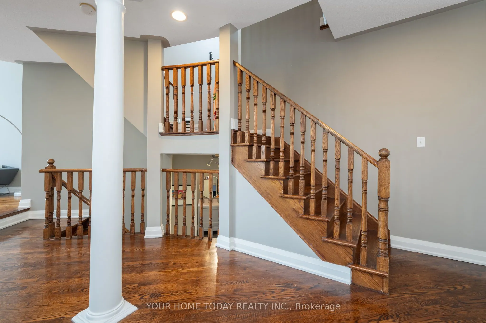 6 Stonebrook Crescent