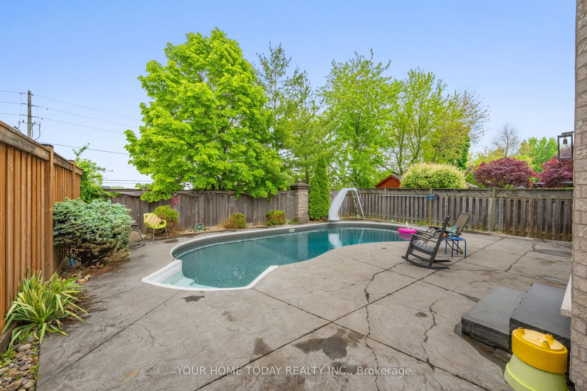 6 Stonebrook Crescent