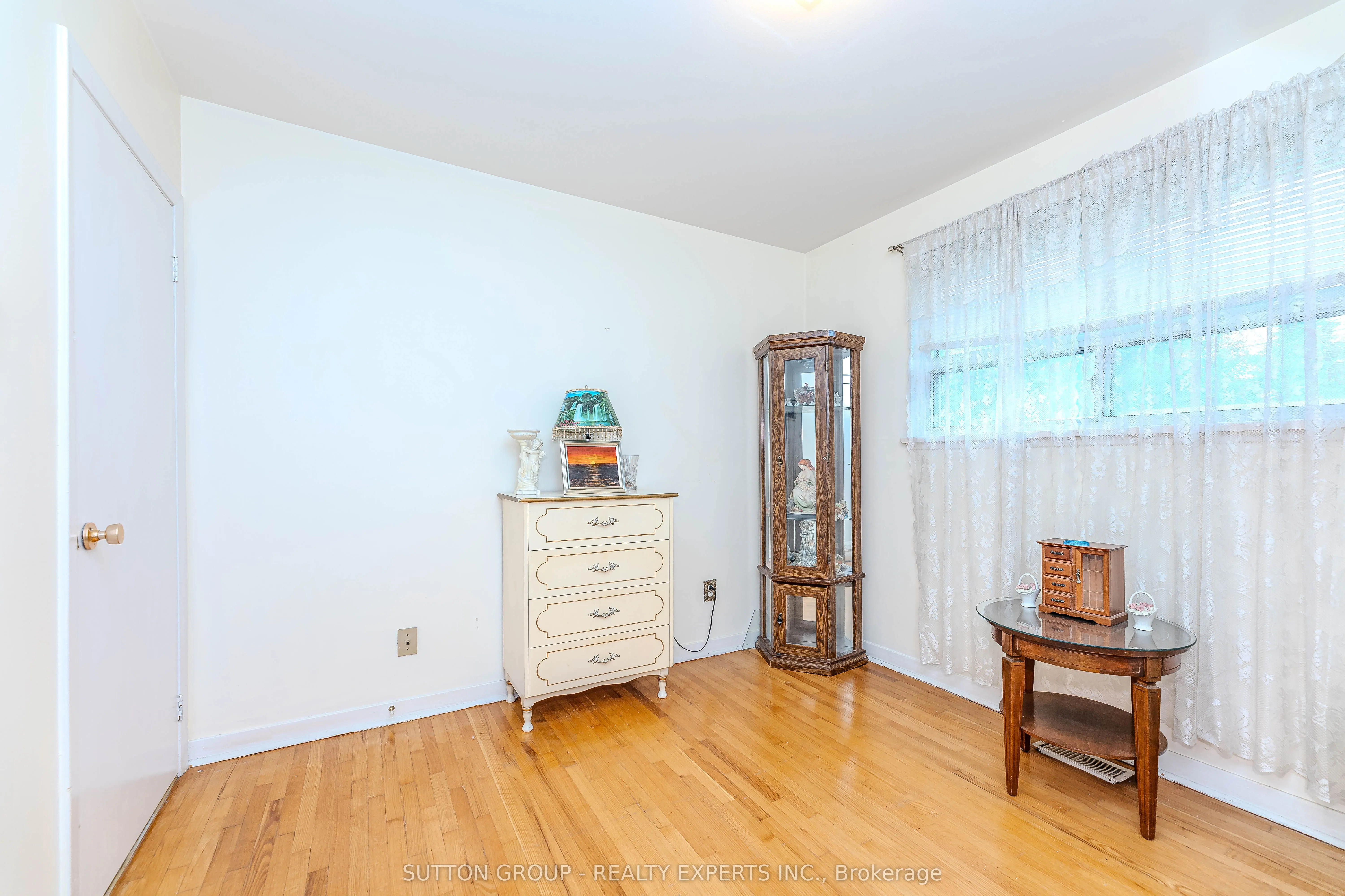 24 Vanderbrent Crescent