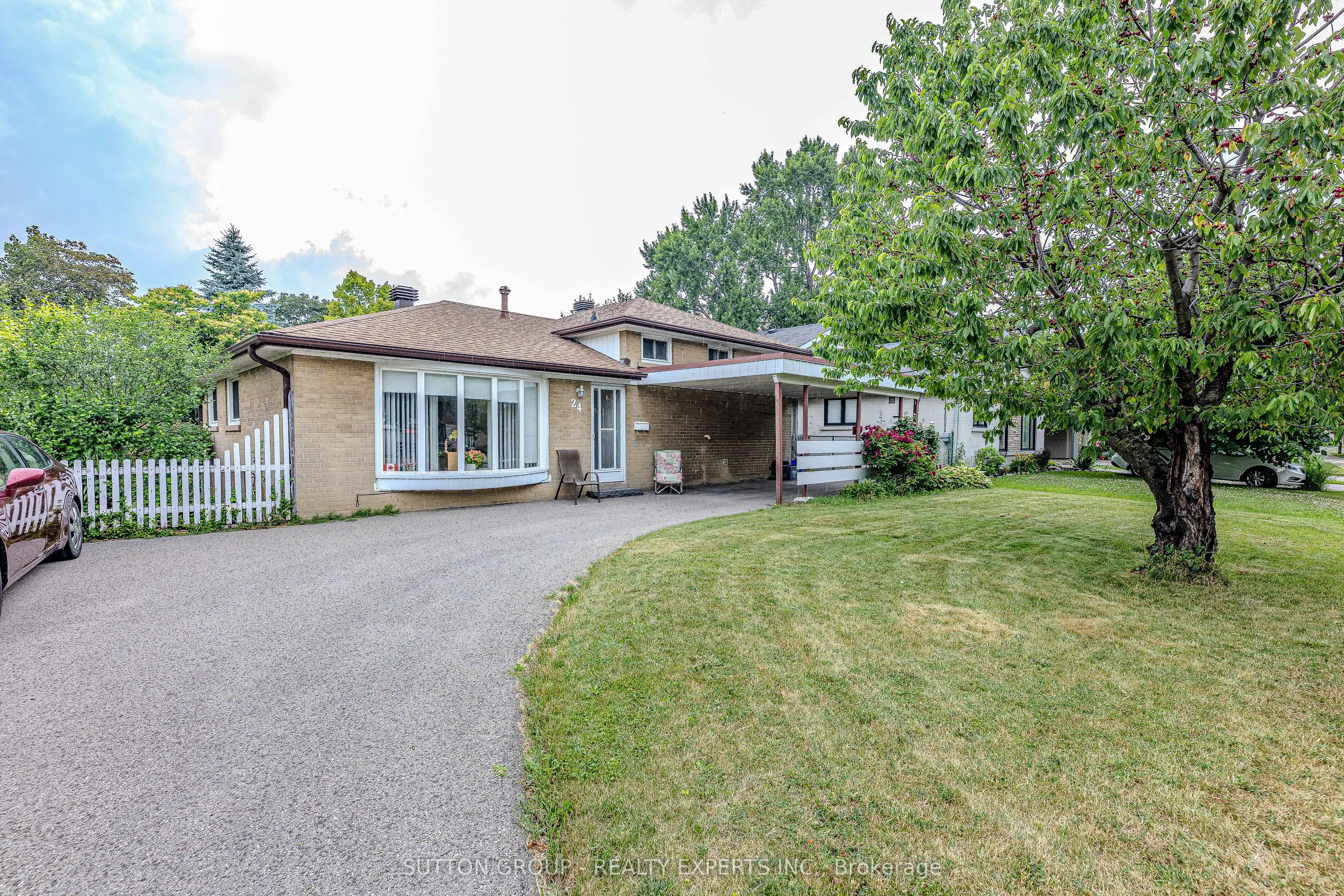 24 Vanderbrent Crescent
