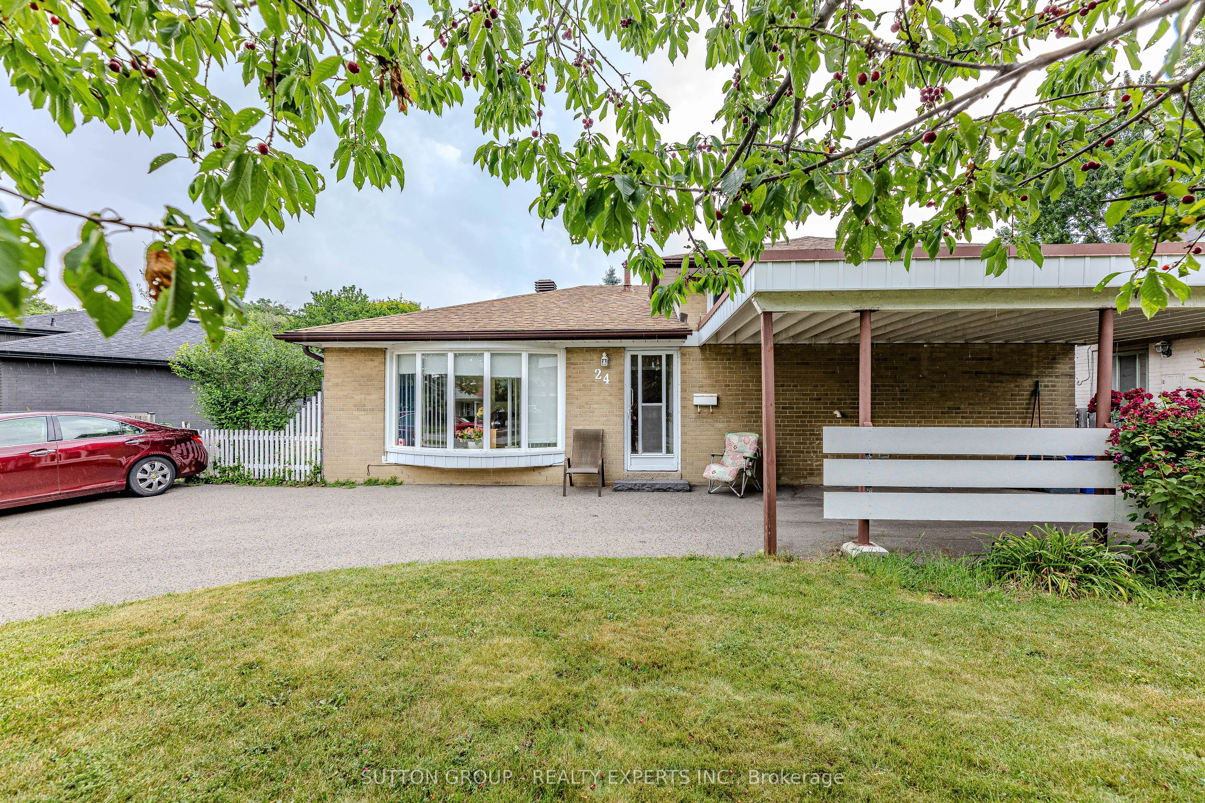 24 Vanderbrent Crescent