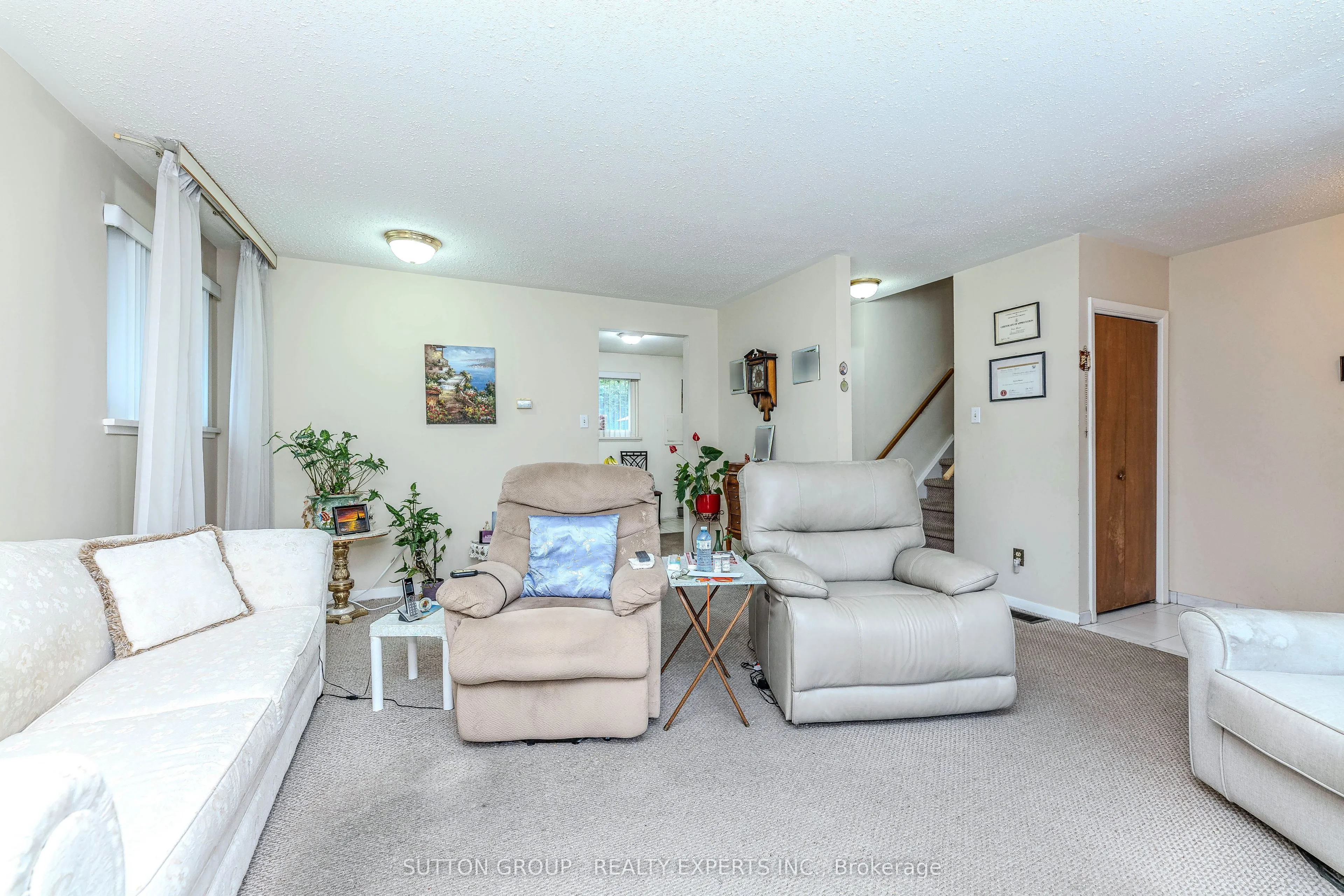 24 Vanderbrent Crescent