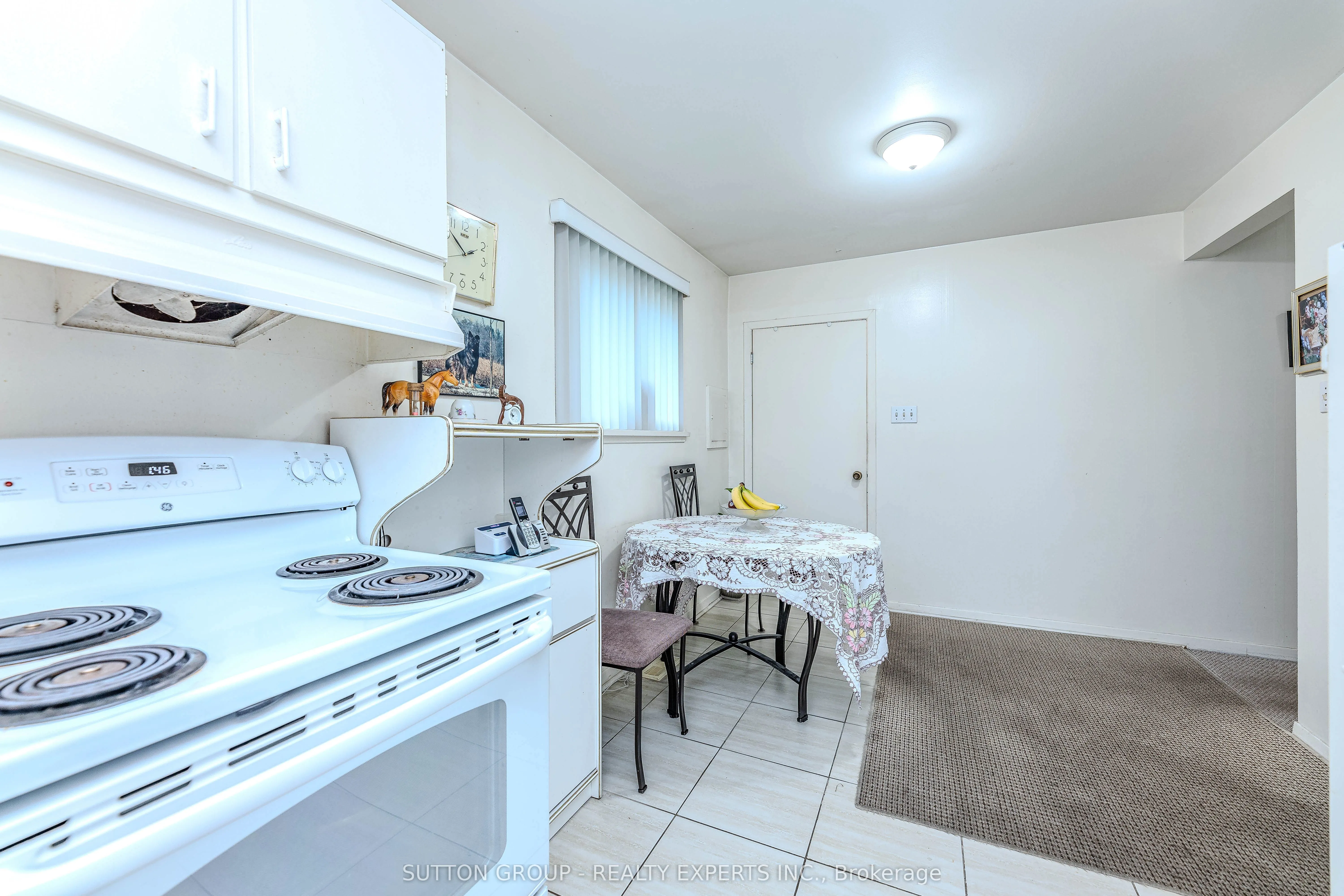 24 Vanderbrent Crescent