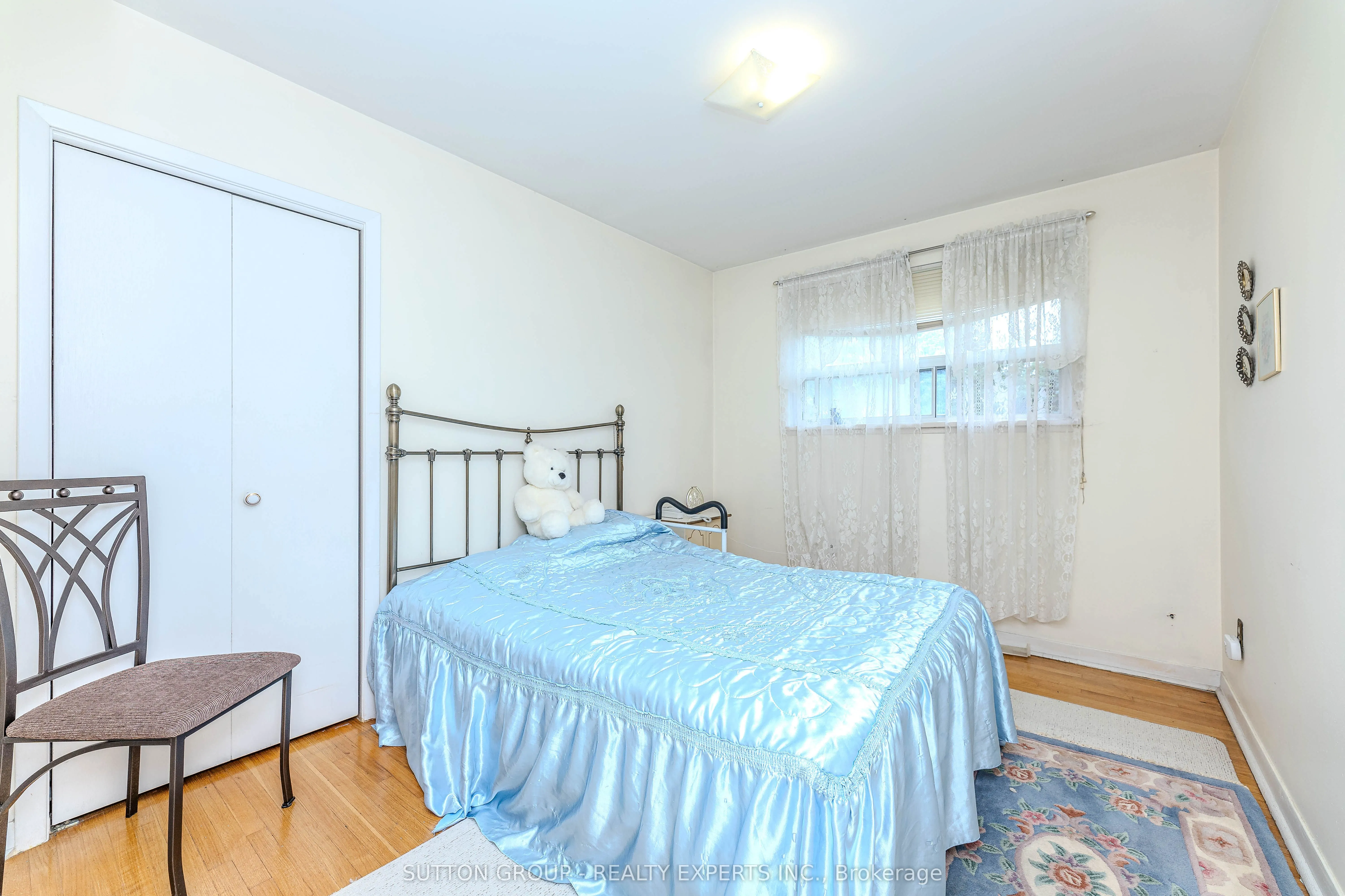 24 Vanderbrent Crescent