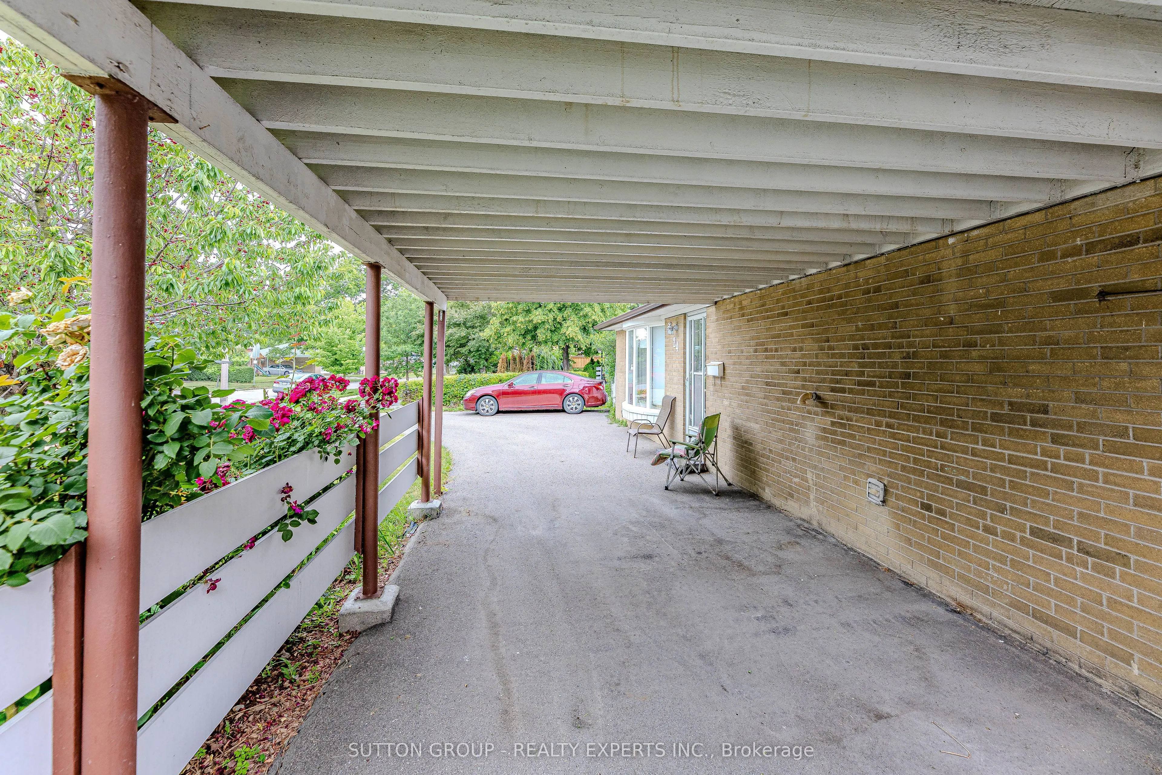 24 Vanderbrent Crescent