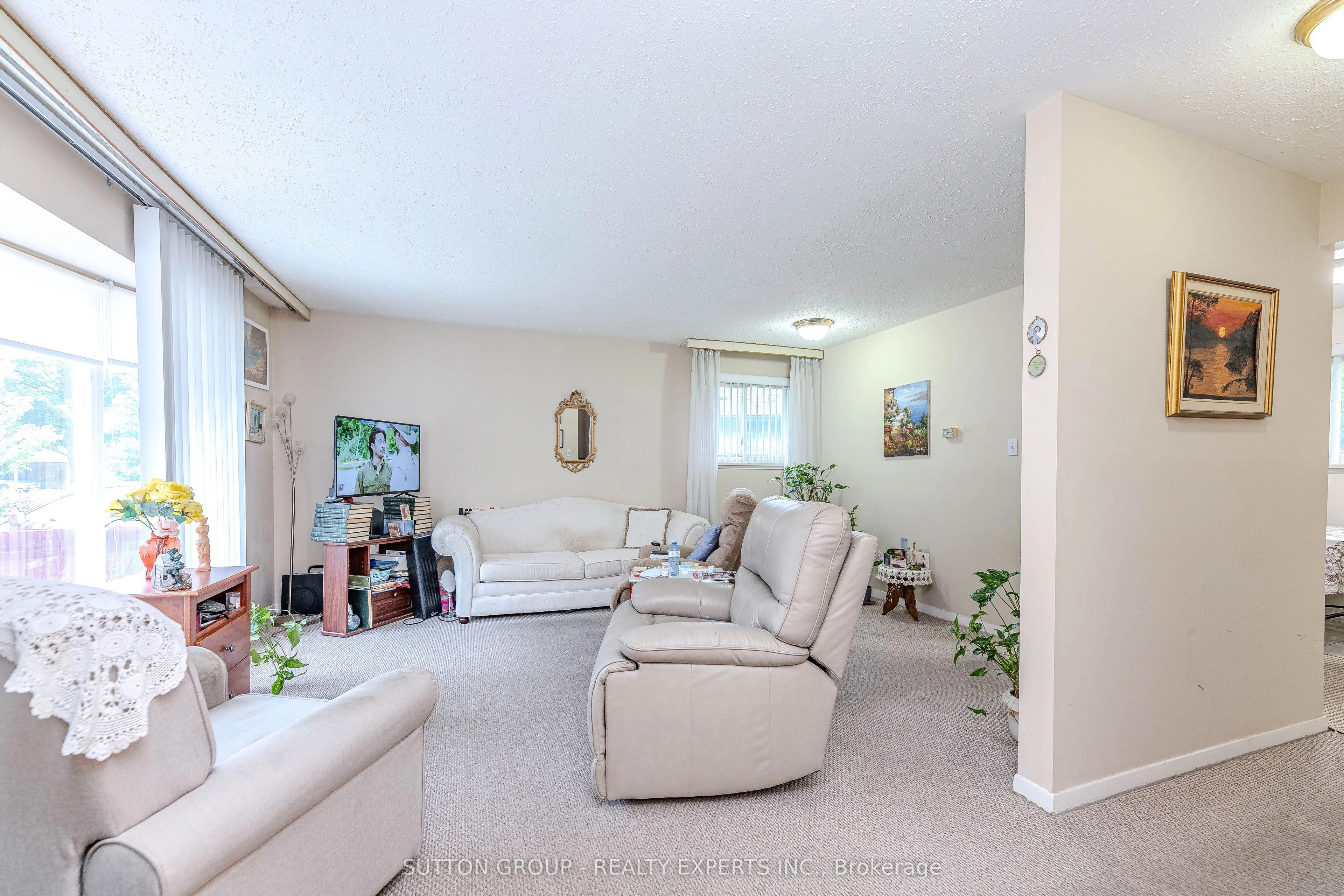 24 Vanderbrent Crescent