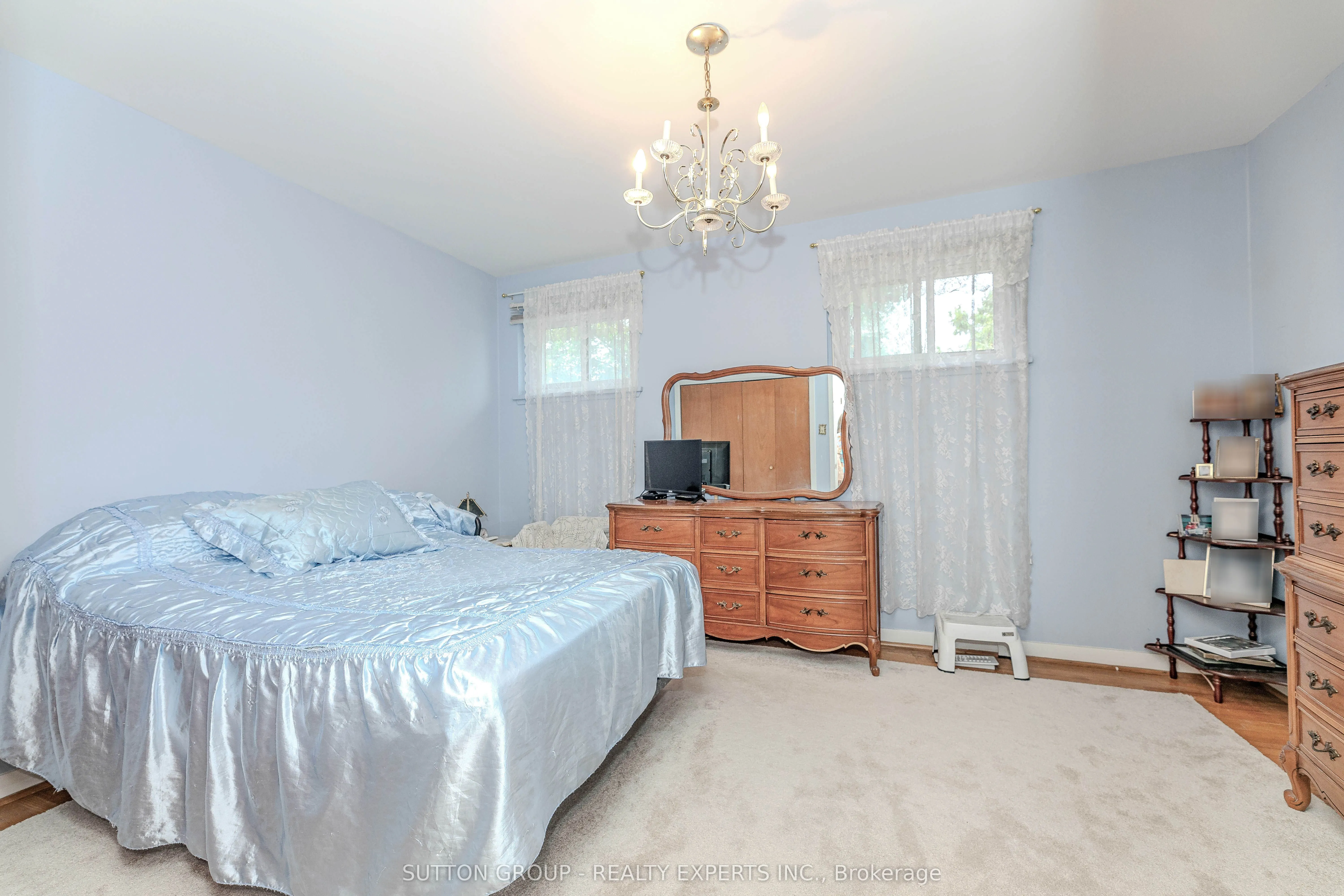 24 Vanderbrent Crescent