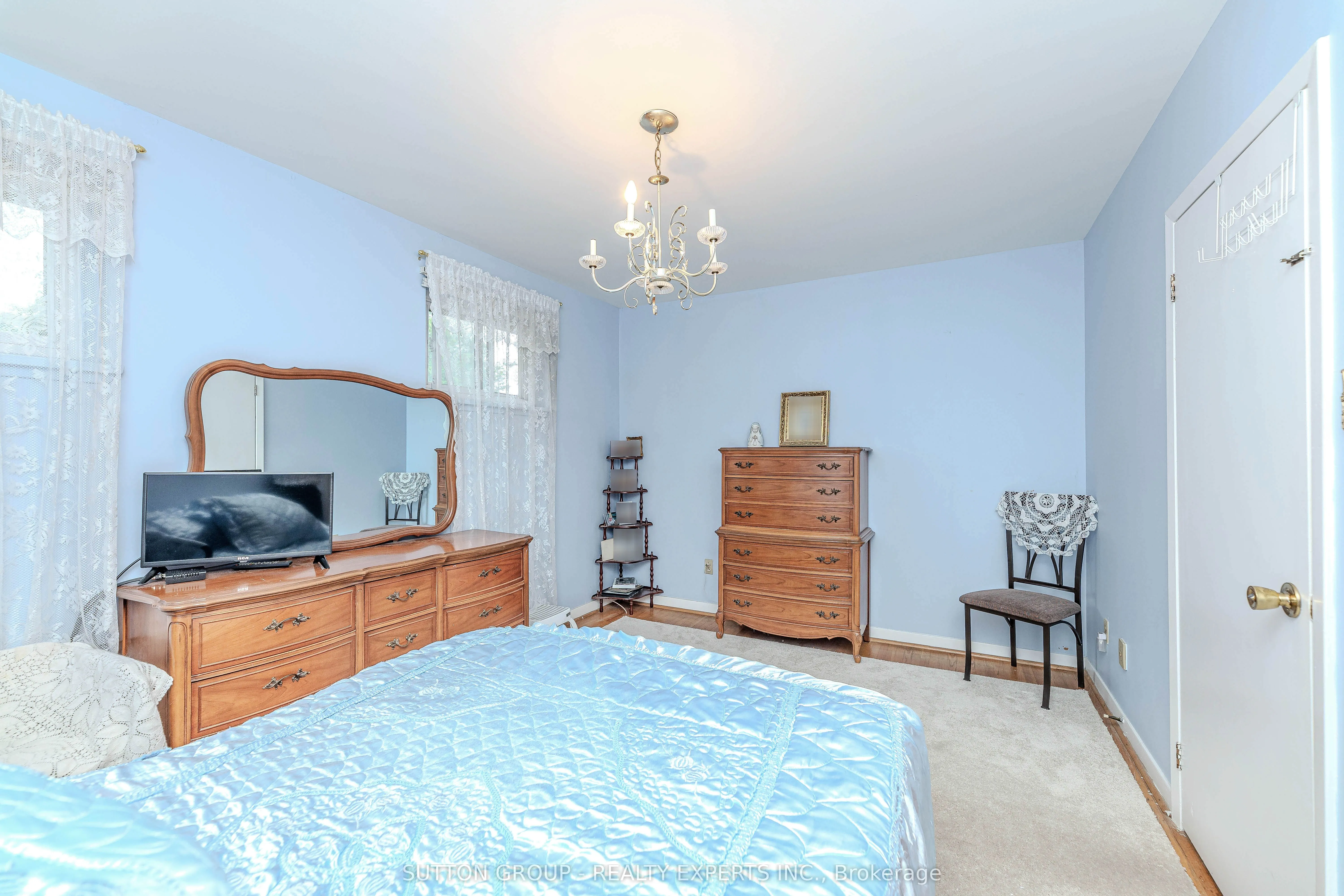 24 Vanderbrent Crescent