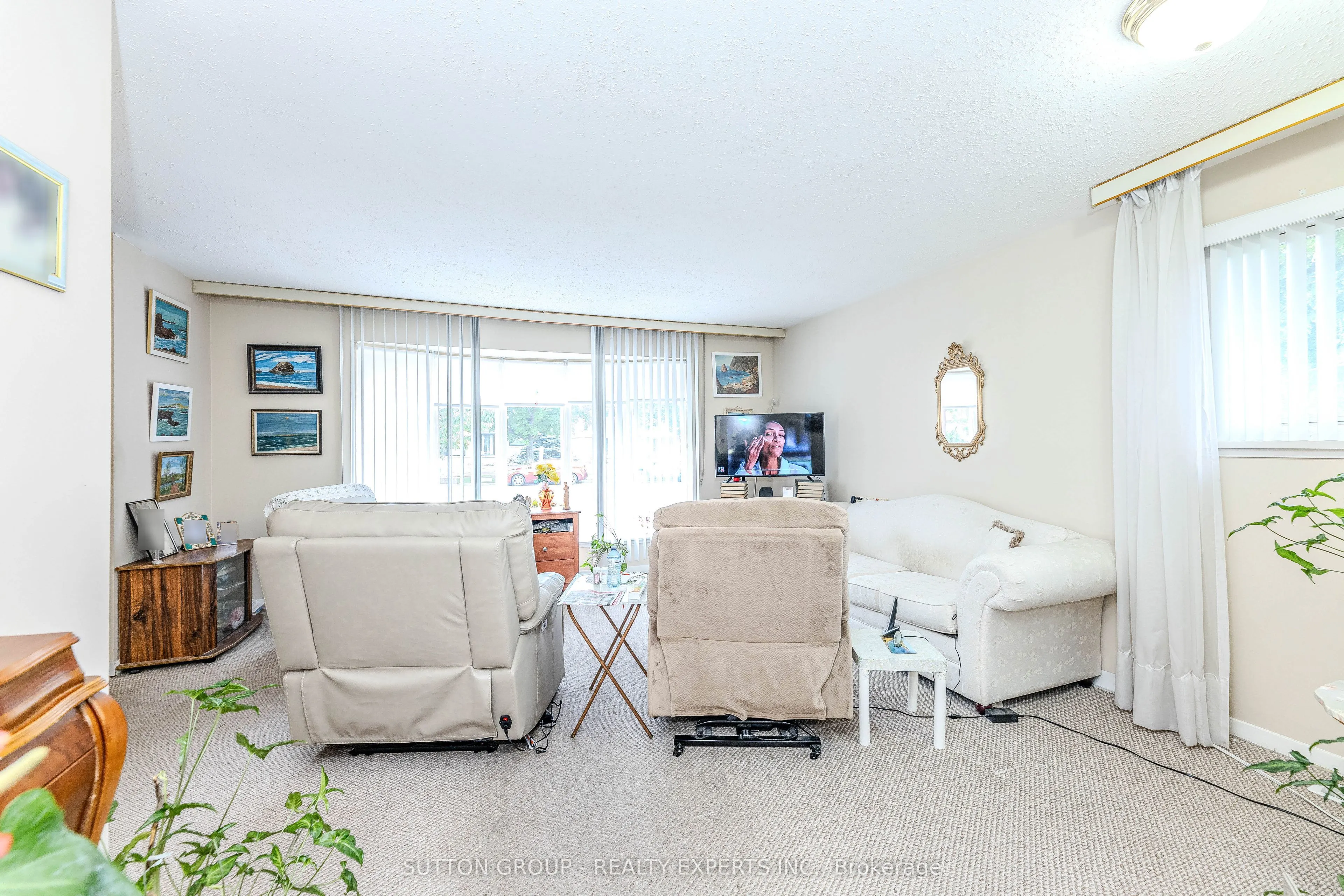 24 Vanderbrent Crescent