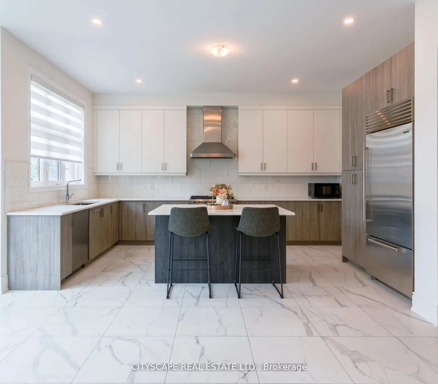 2405 Irene Crescent