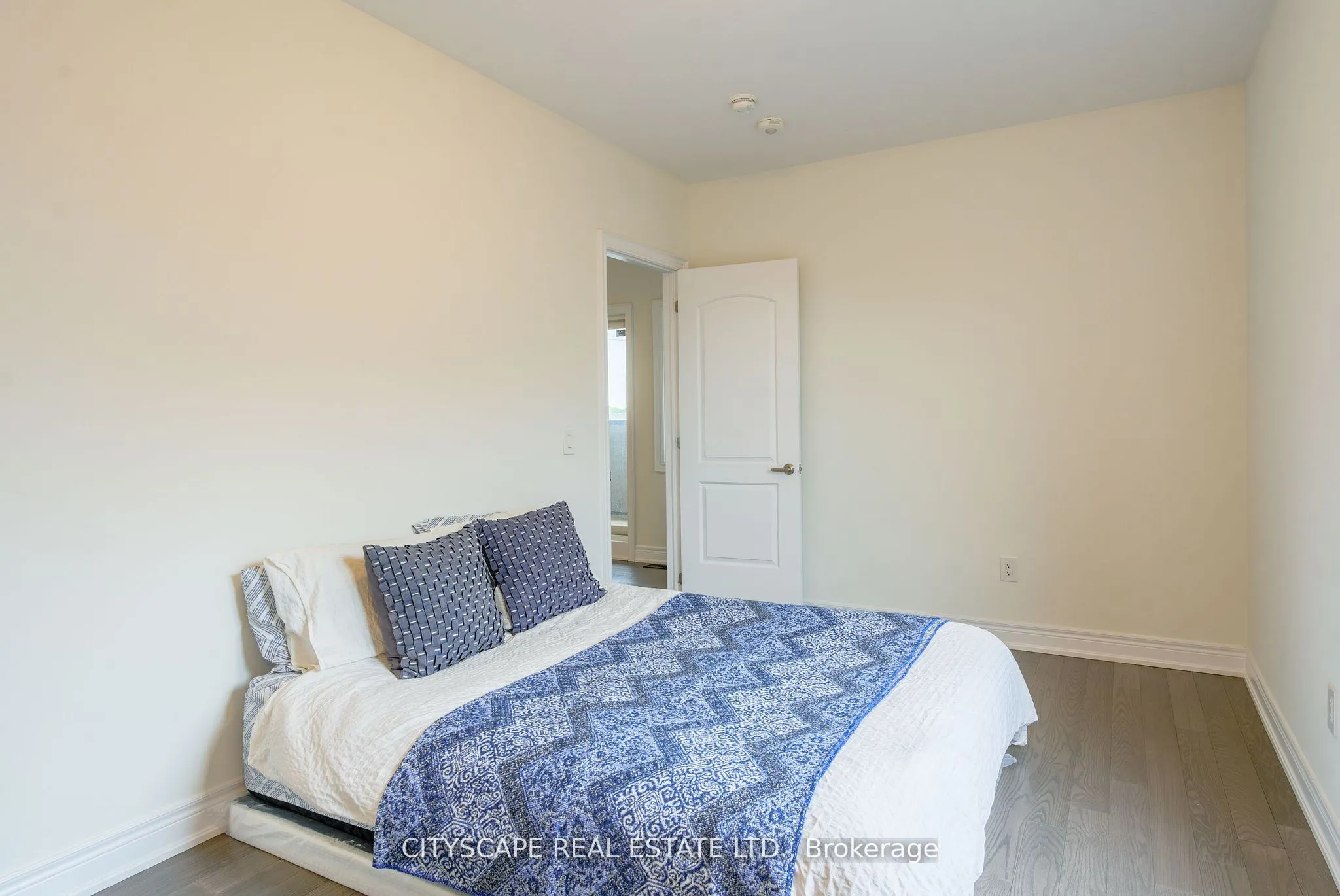 2405 Irene Crescent