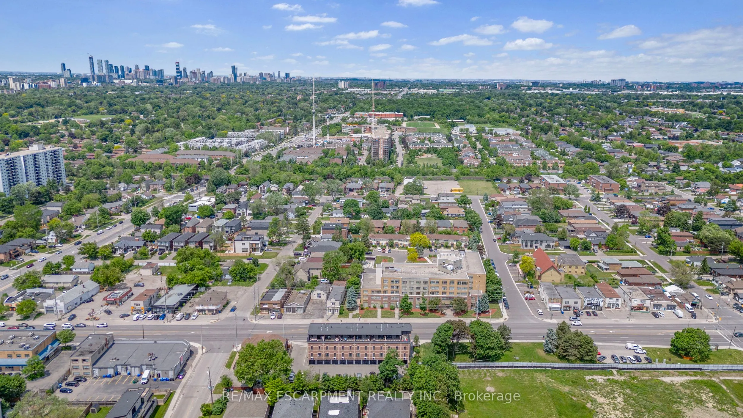 760 Lakeshore Road E, #206