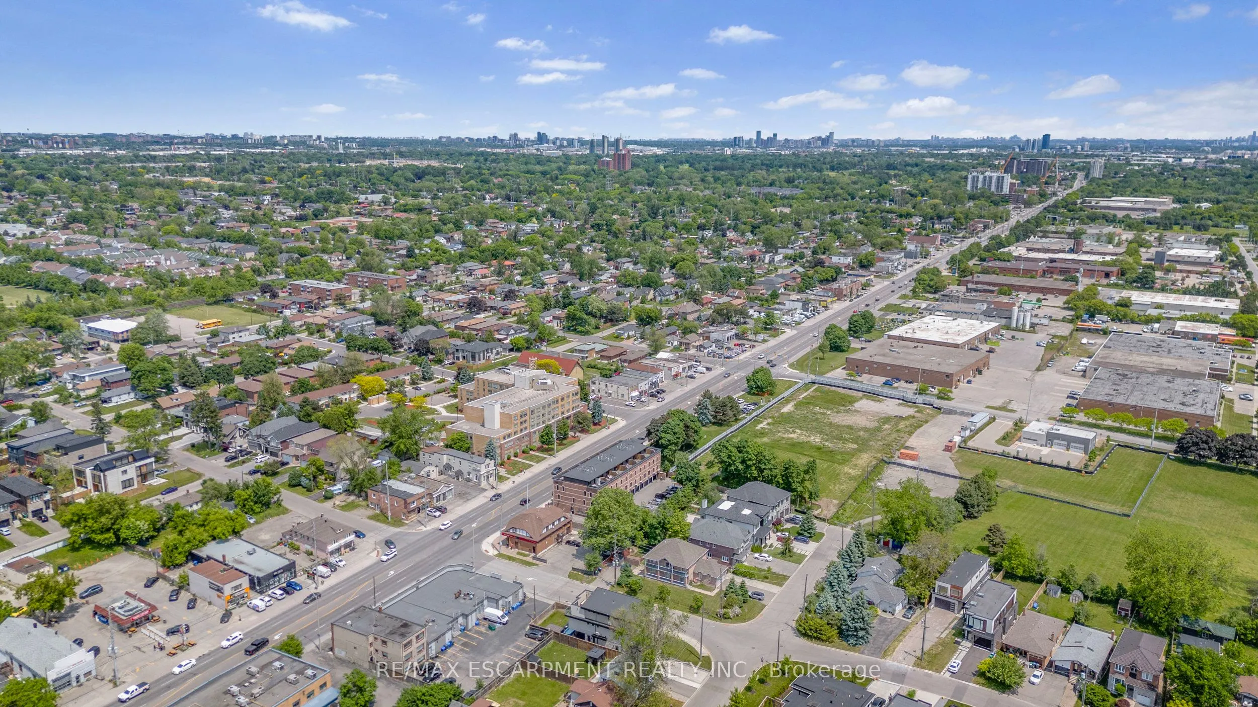 760 Lakeshore Road E, #206