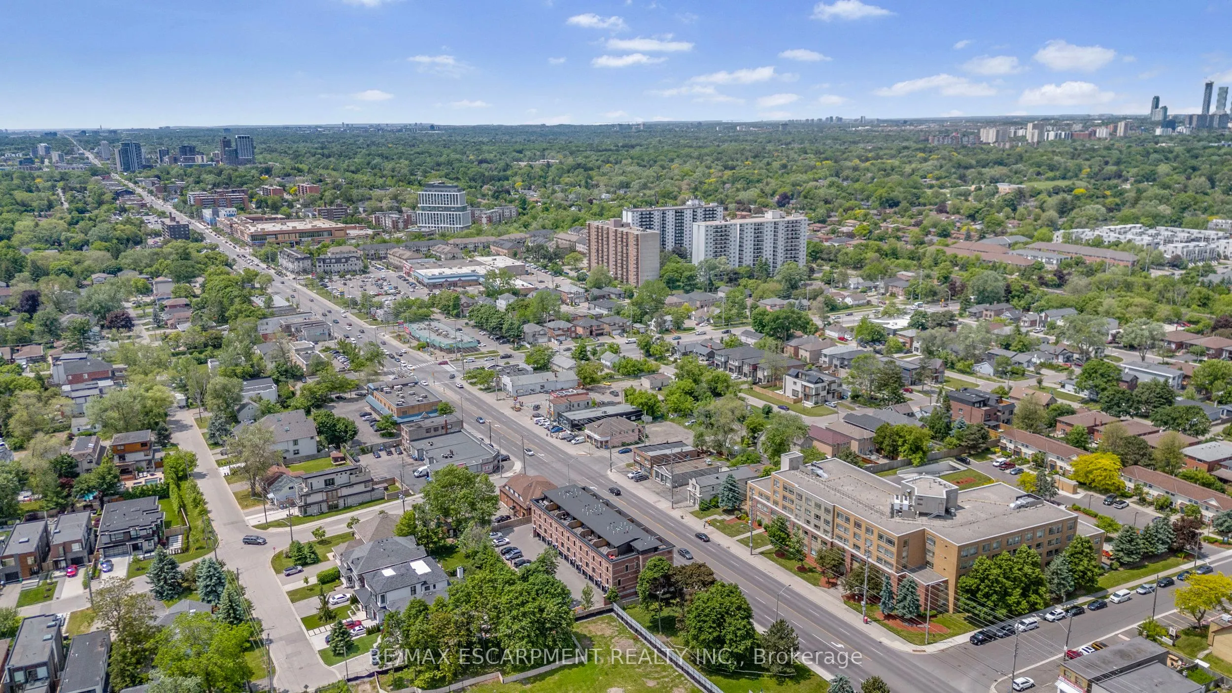 760 Lakeshore Road E, #206